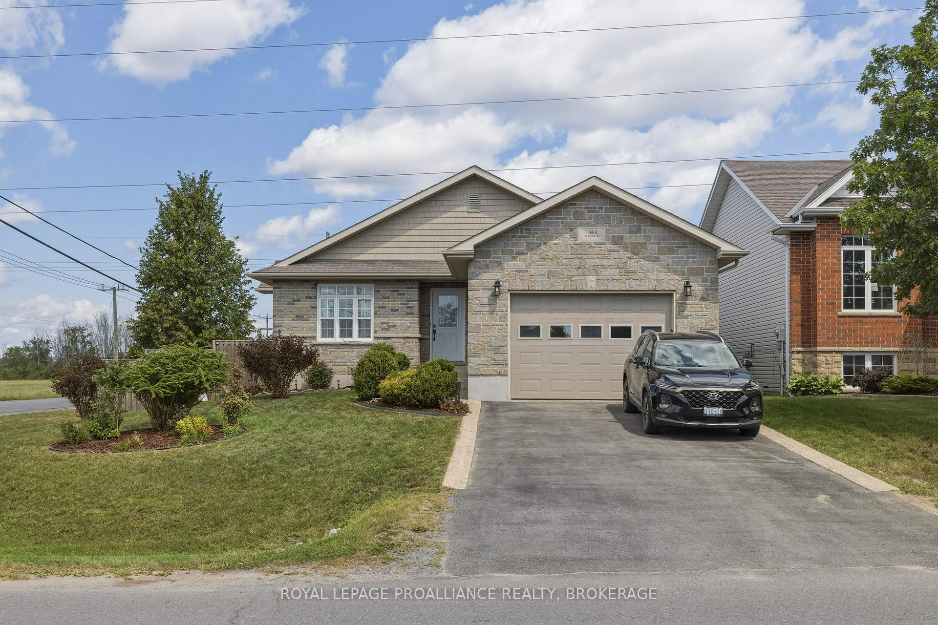 Photo 1 of 1464 Ottawa Street, Kingston, City Northwest — HOMEH