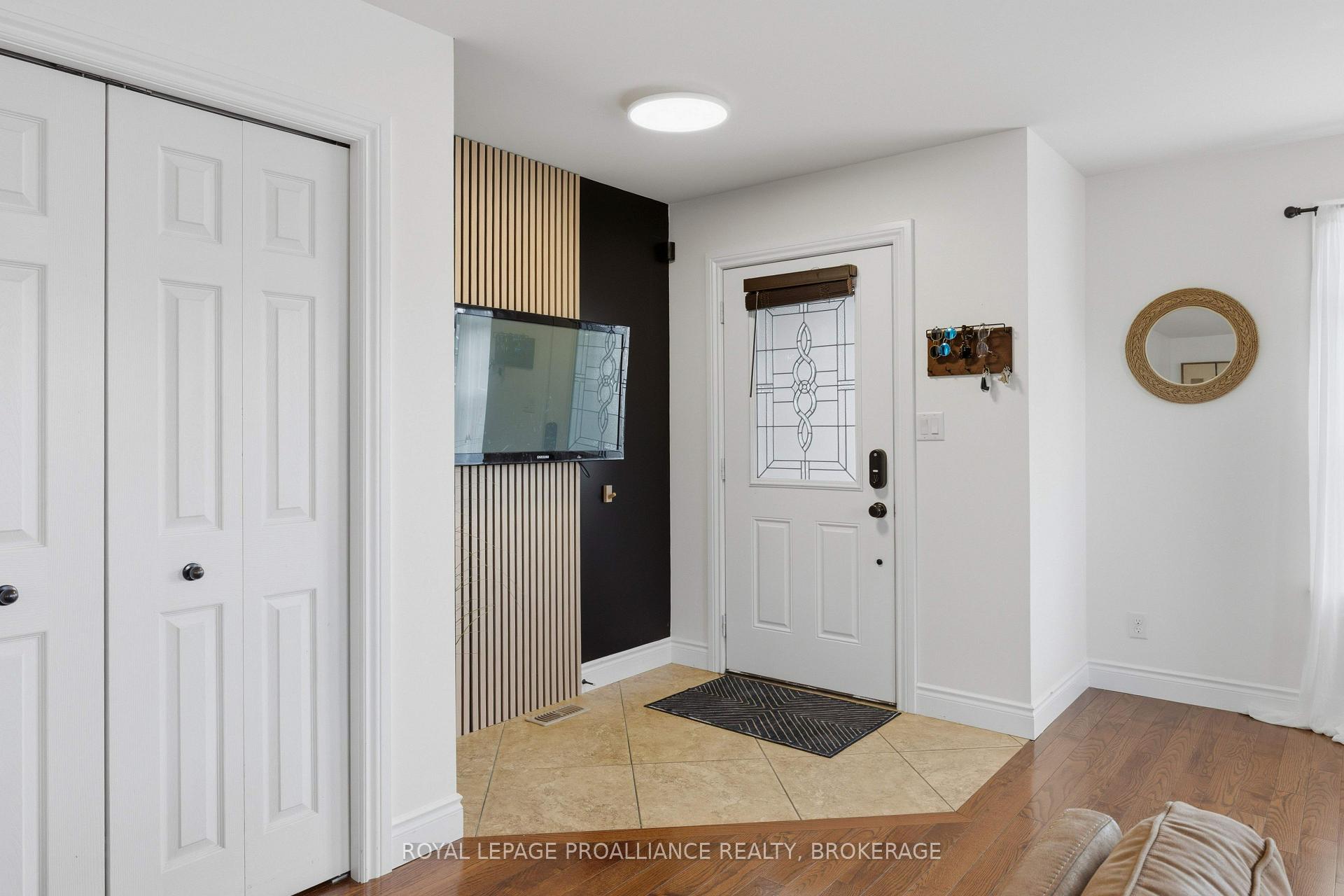 Photo 4 of 1464 Ottawa Street, Kingston, City Northwest — HOMEH