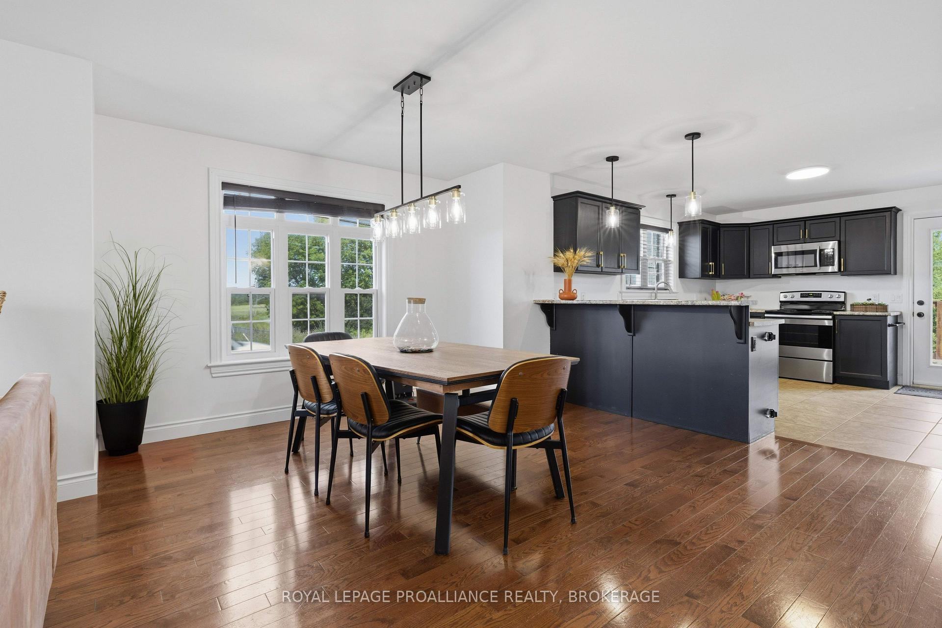 Photo 8 of 1464 Ottawa Street, Kingston, City Northwest — HOMEH