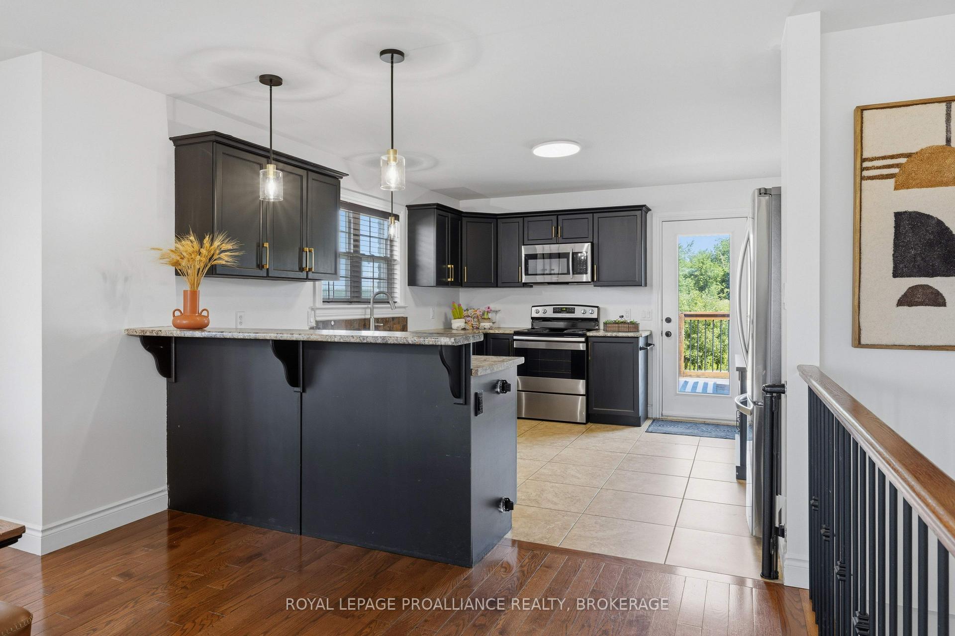 Photo 9 of 1464 Ottawa Street, Kingston, City Northwest — HOMEH