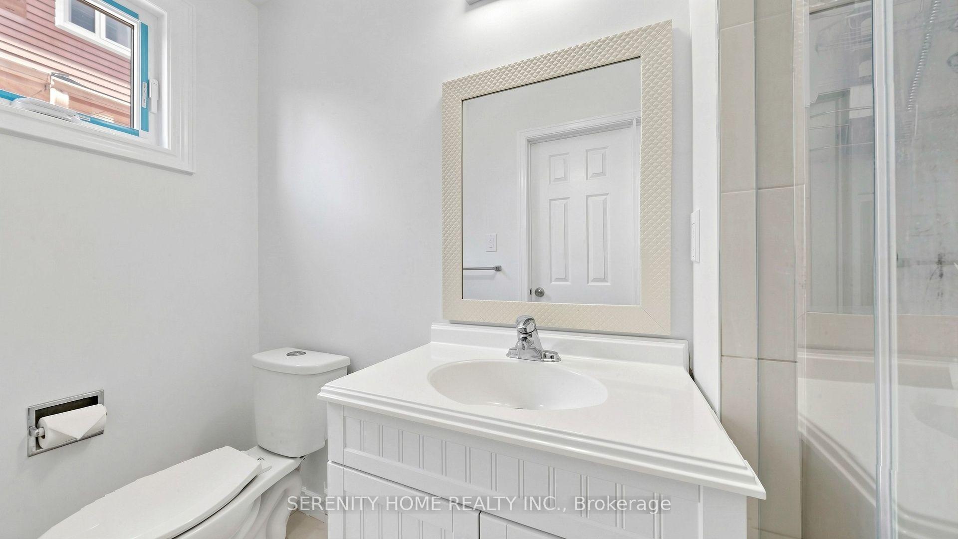 Photo 16 of 957 Queensbridge Drive, Mississauga, Creditview — HOMEH
