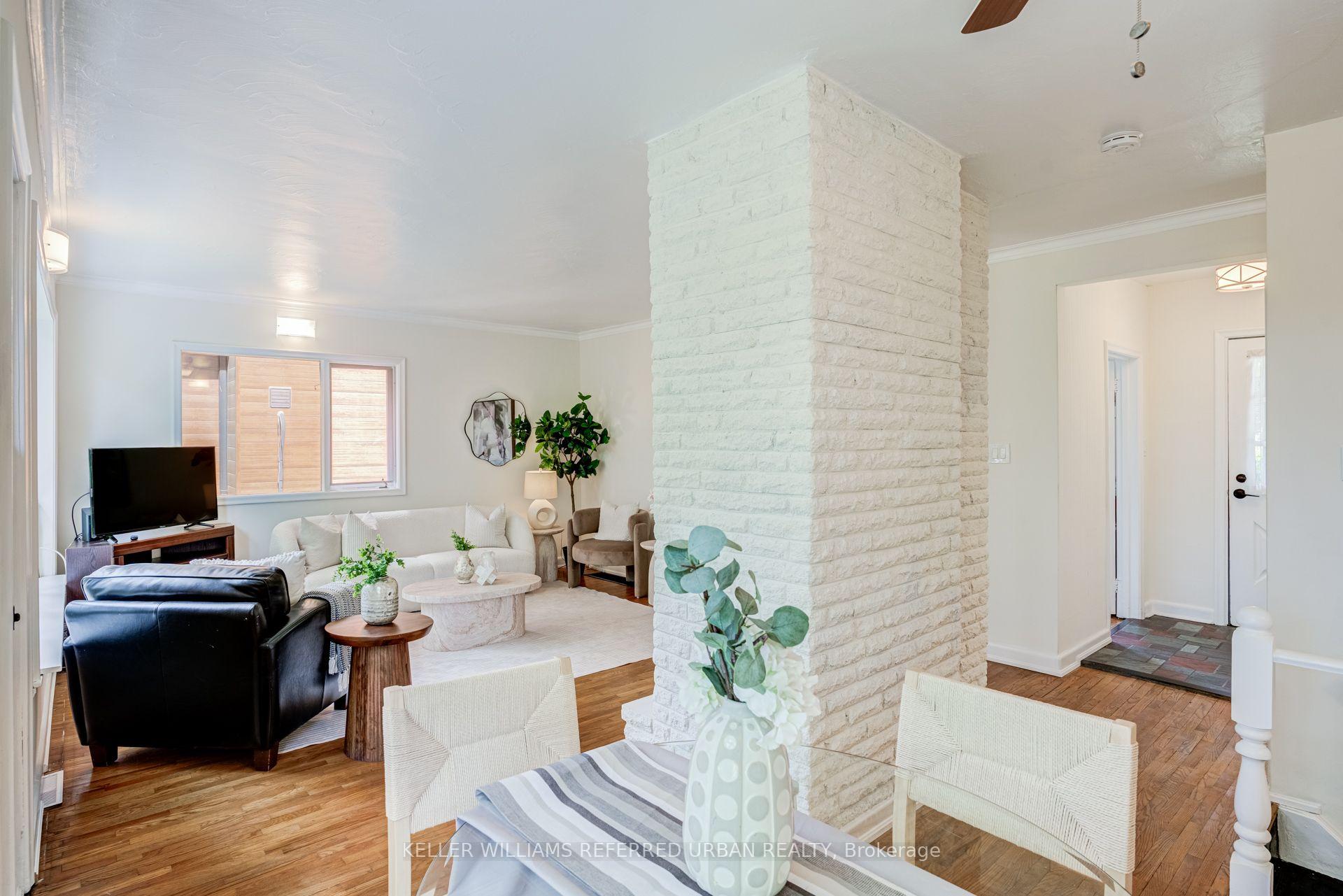 Photo 7 of 30 Rambert Crescent, Toronto, High Park-Swansea — HOMEH
