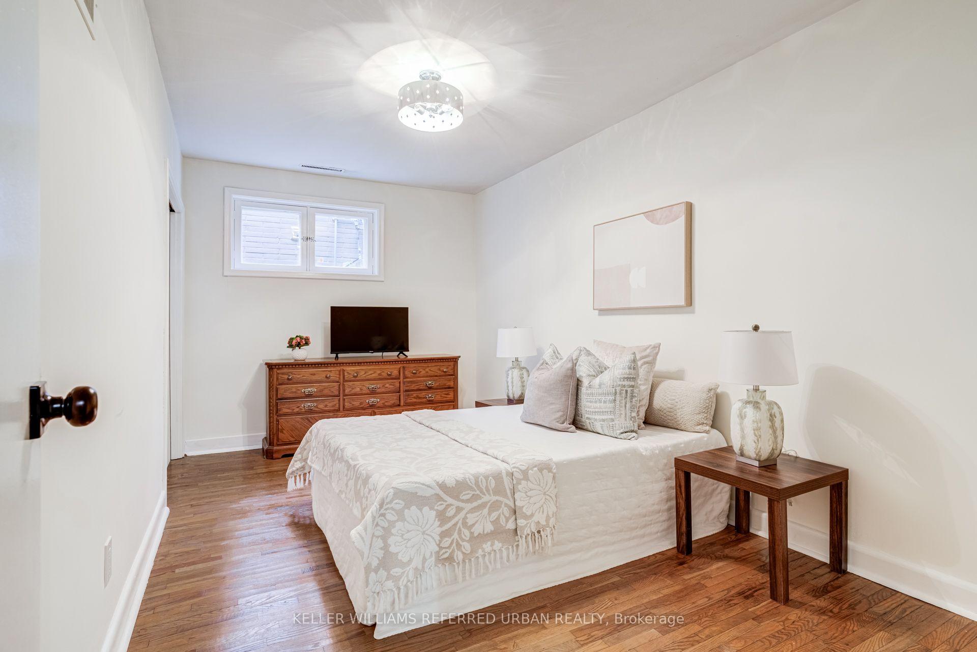 Photo 19 of 30 Rambert Crescent, Toronto, High Park-Swansea — HOMEH