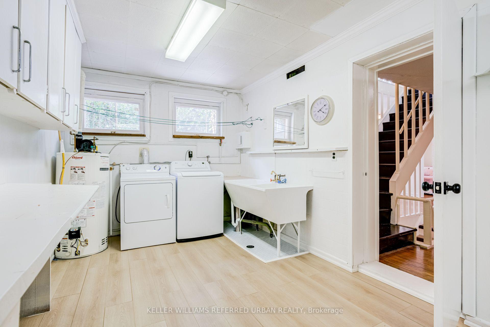 Photo 32 of 30 Rambert Crescent, Toronto, High Park-Swansea — HOMEH