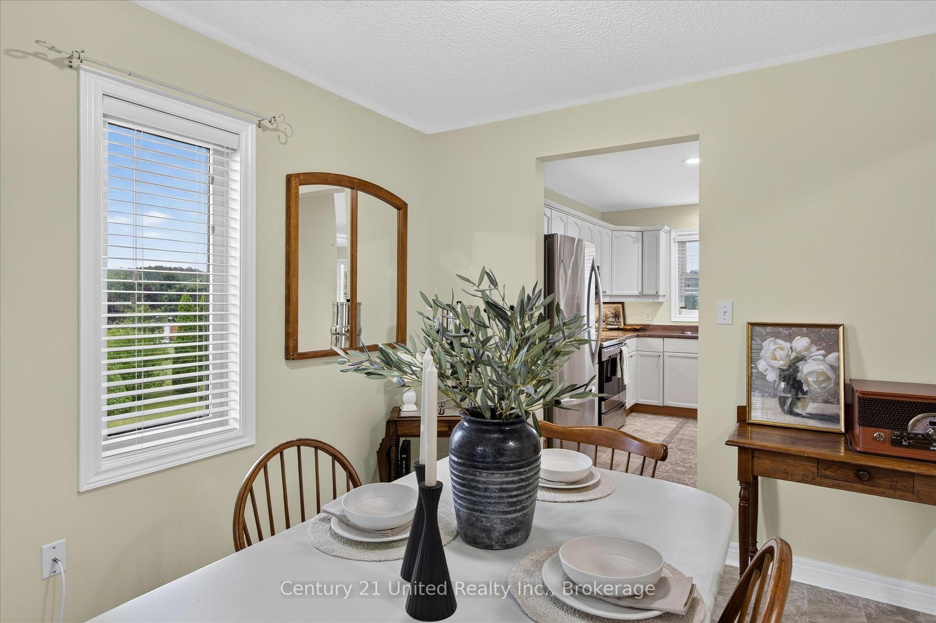 Photo 7 of 2500 Hircock Road, Hamilton Township, Baltimore — HOMEH