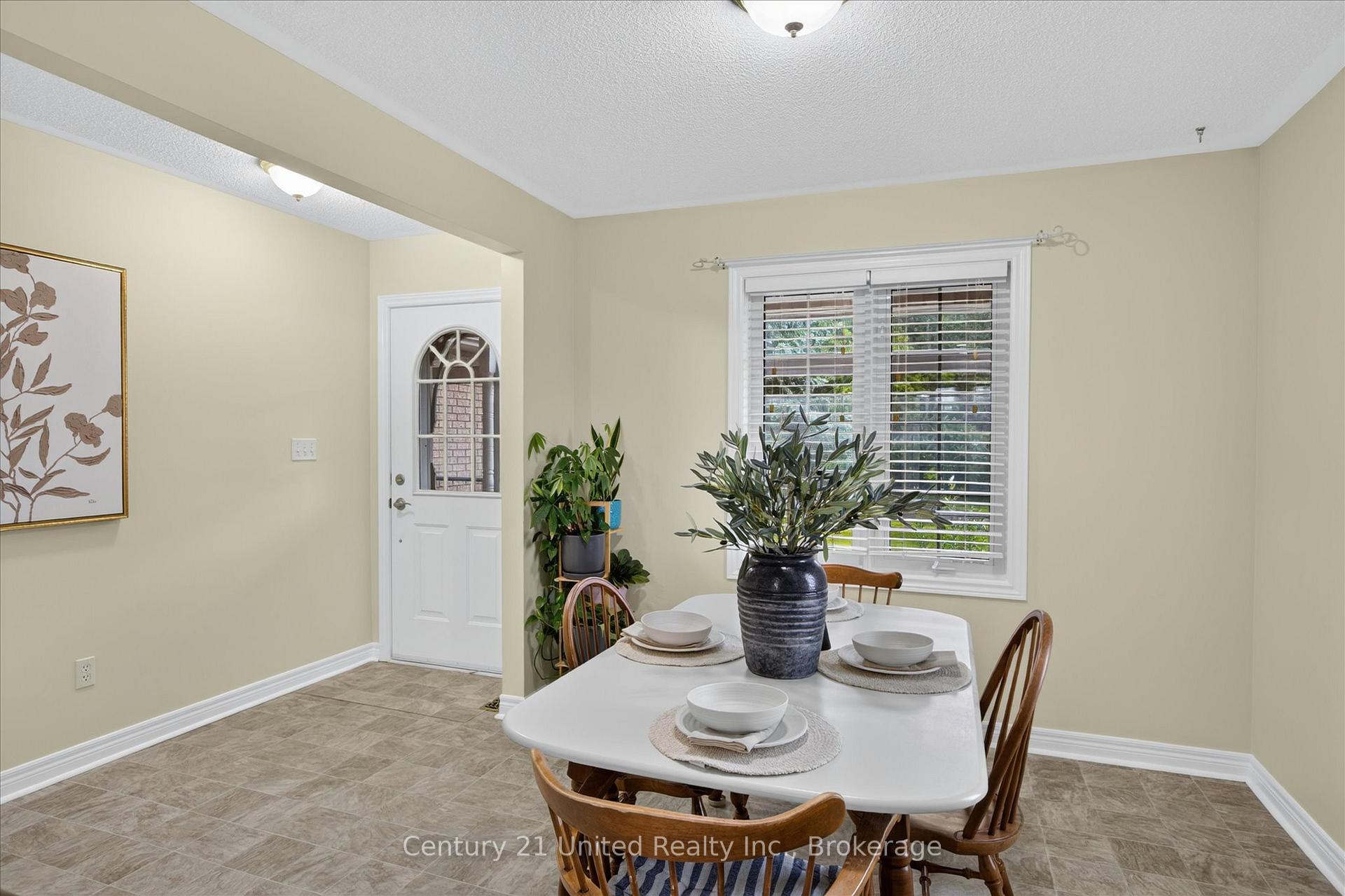 Photo 8 of 2500 Hircock Road, Hamilton Township, Baltimore — HOMEH