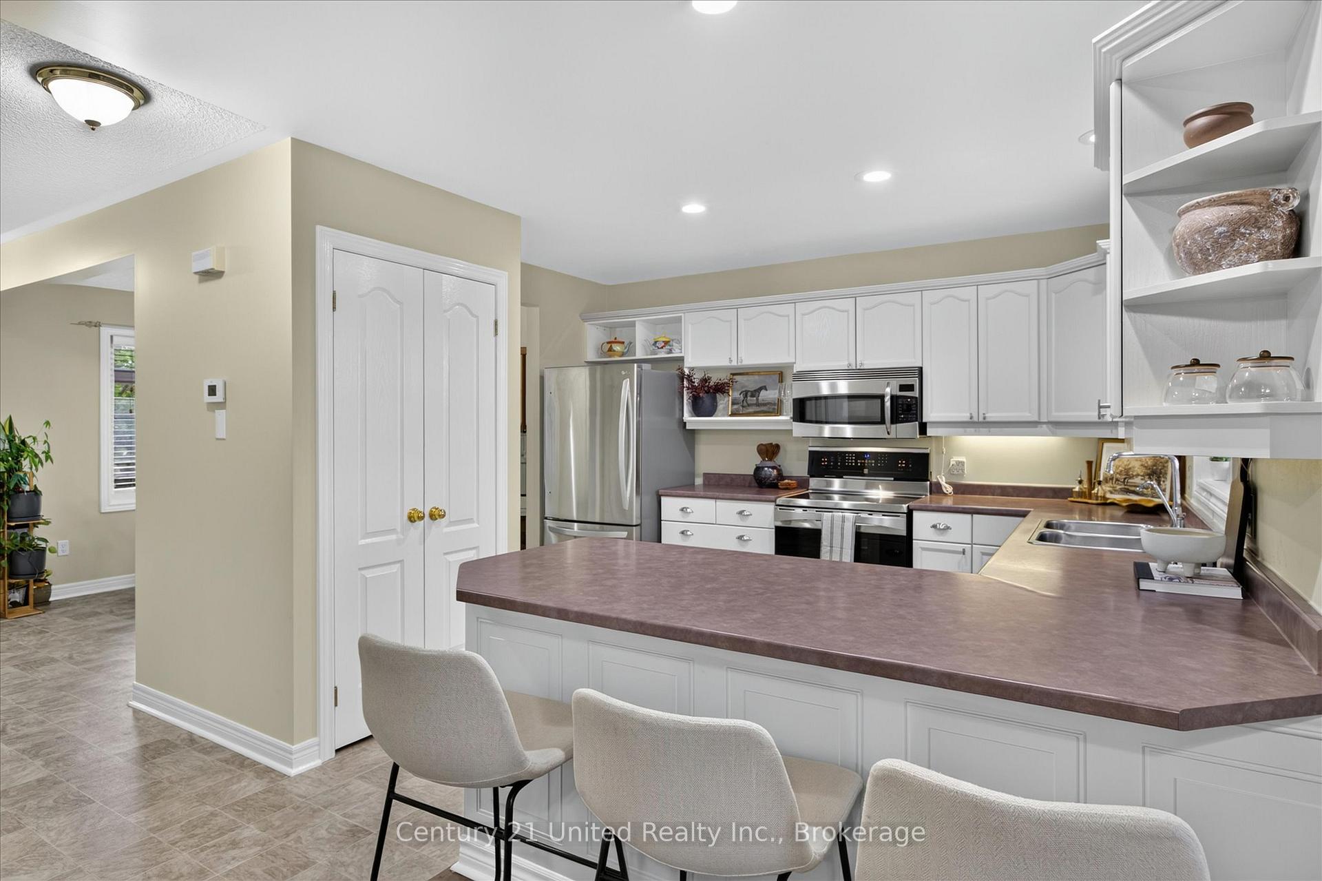 Photo 10 of 2500 Hircock Road, Hamilton Township, Baltimore — HOMEH
