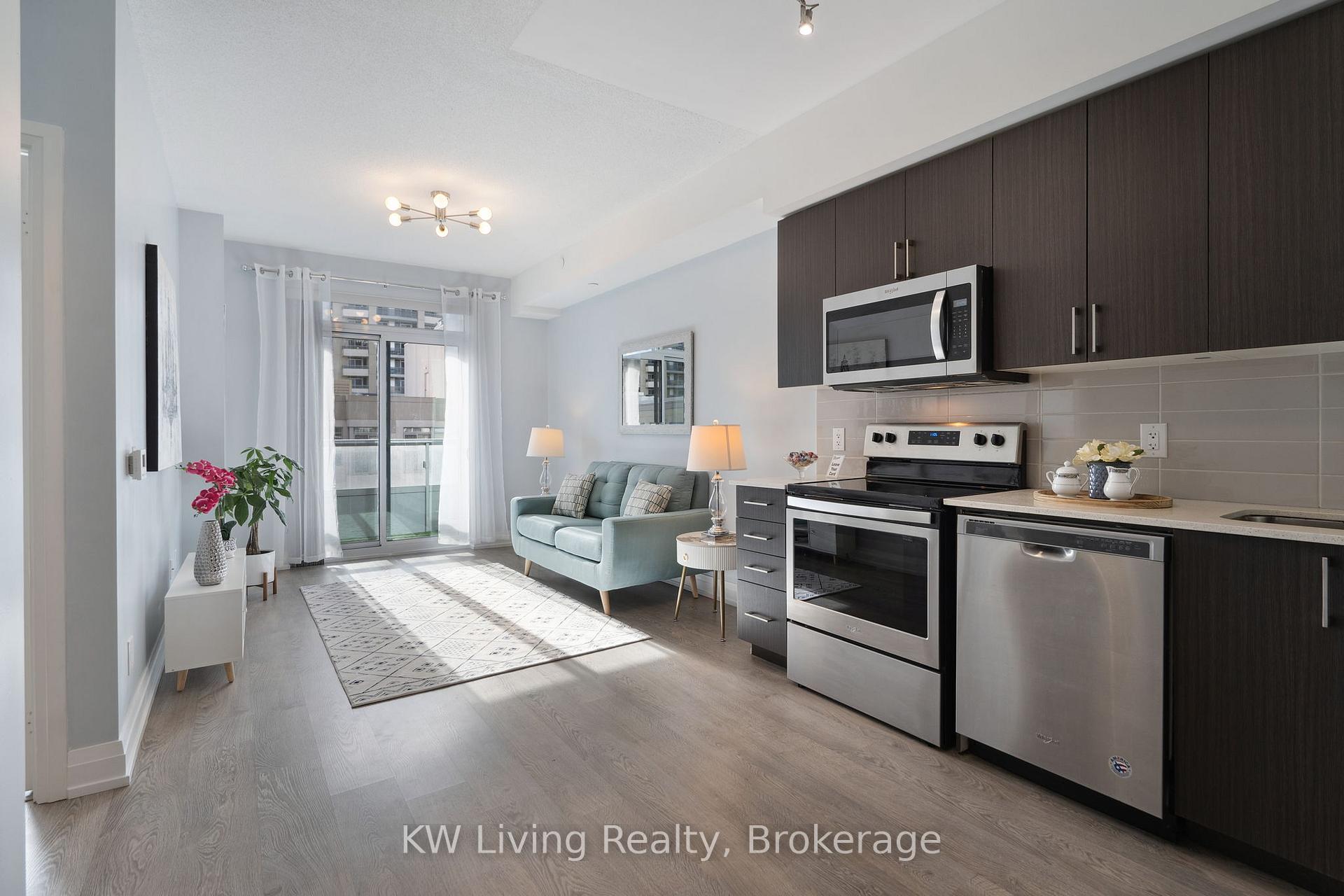 Photo 10 of Unit 907, 591 Sheppard Avenue E, North York, Bayview Village — HOMEH