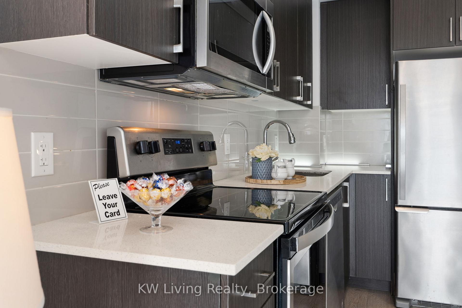 Photo 14 of Unit 907, 591 Sheppard Avenue E, North York, Bayview Village — HOMEH
