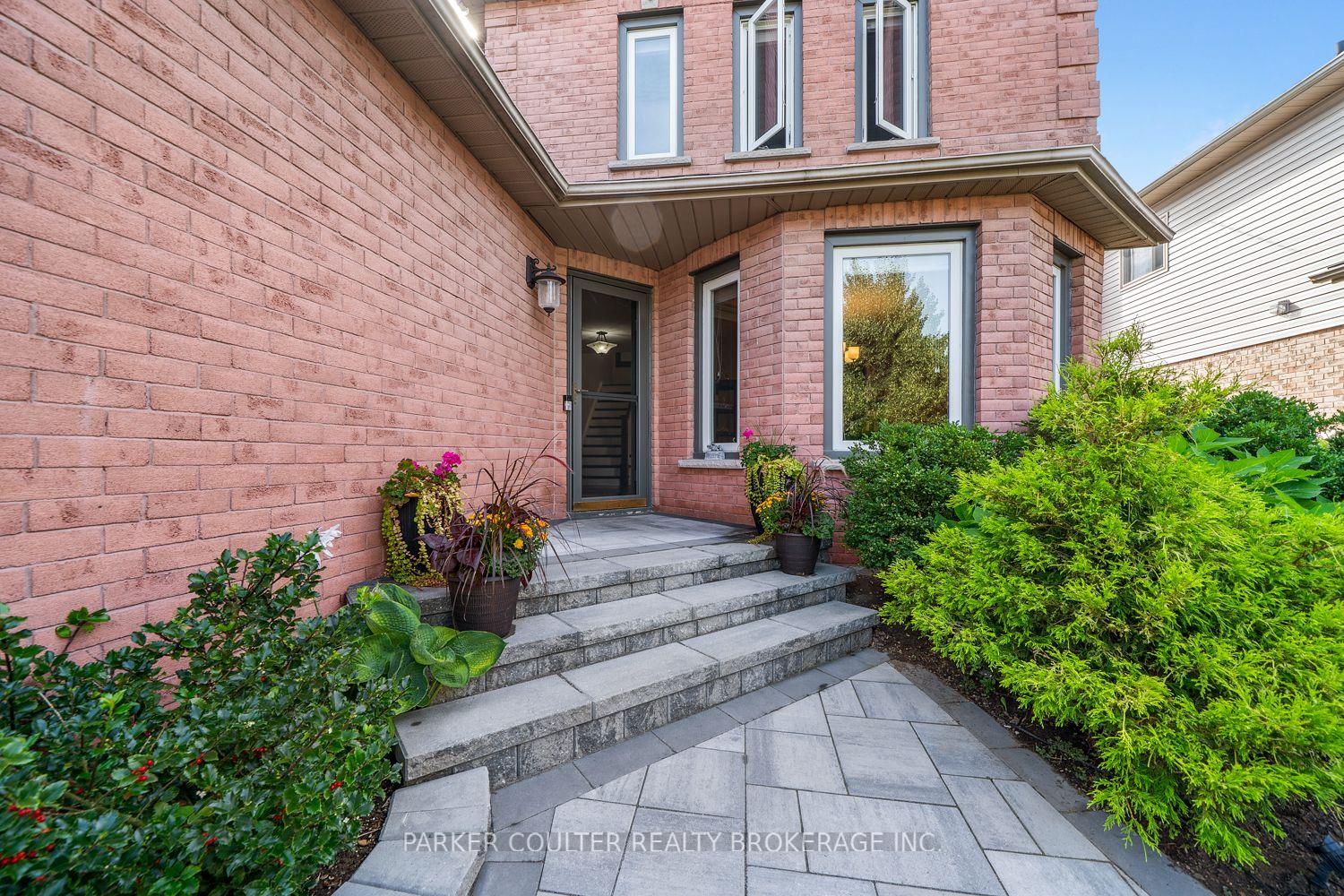 Photo 3 of 27 Brandon Crescent, Orillia — HOMEH