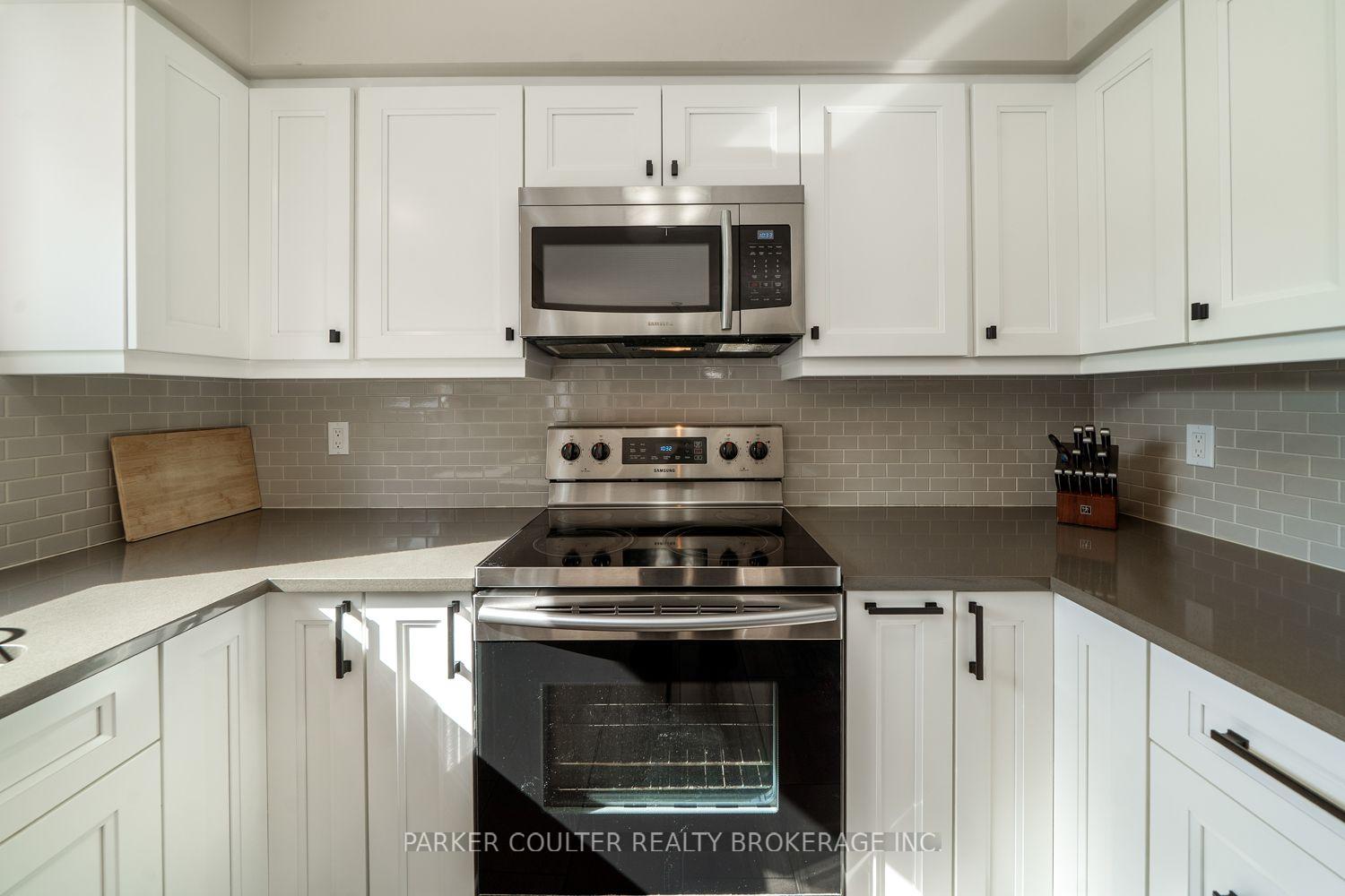 Photo 8 of 27 Brandon Crescent, Orillia — HOMEH