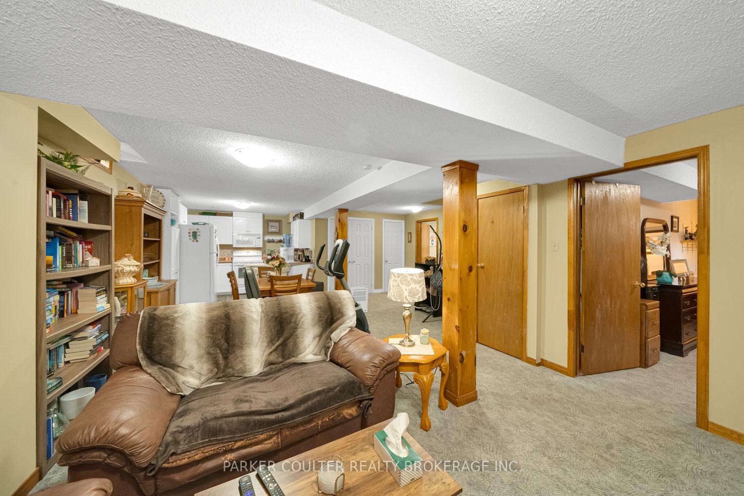 Photo 32 of 27 Brandon Crescent, Orillia — HOMEH