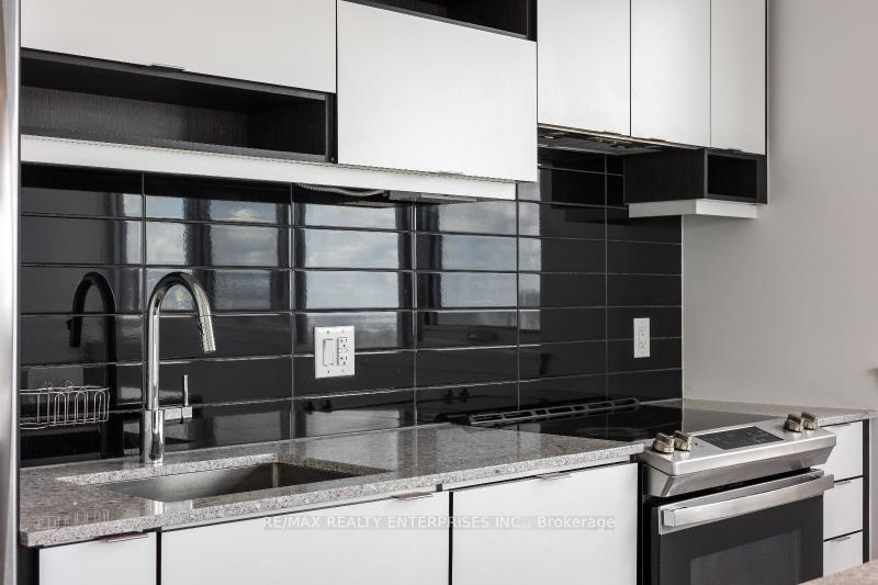 Photo 11 of Unit 2304, 4065 Confederation Parkway, Mississauga, City Centre — HOMEH