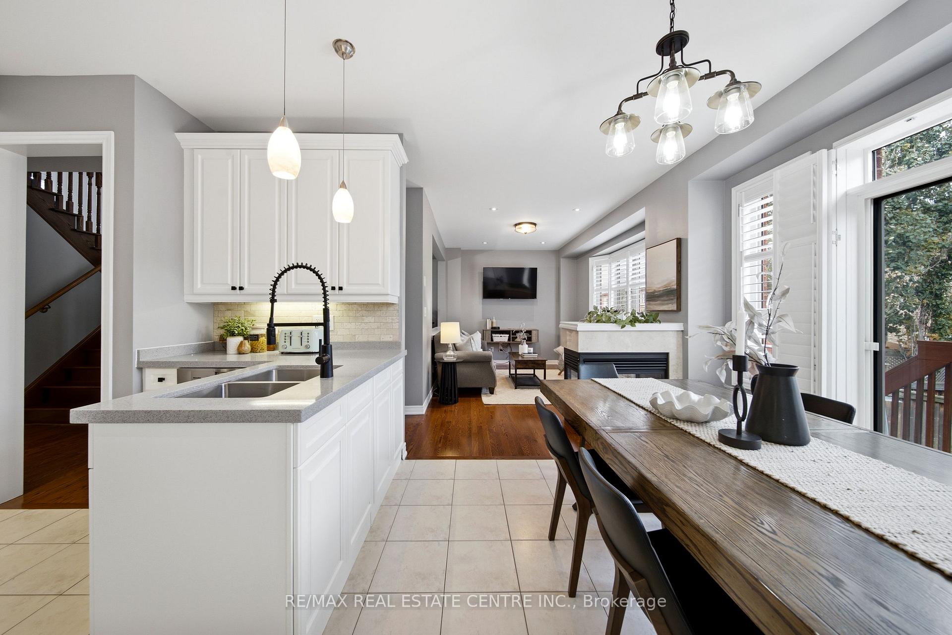 Photo 16 of 4640 Kearse Street, Burlington, Alton — HOMEH