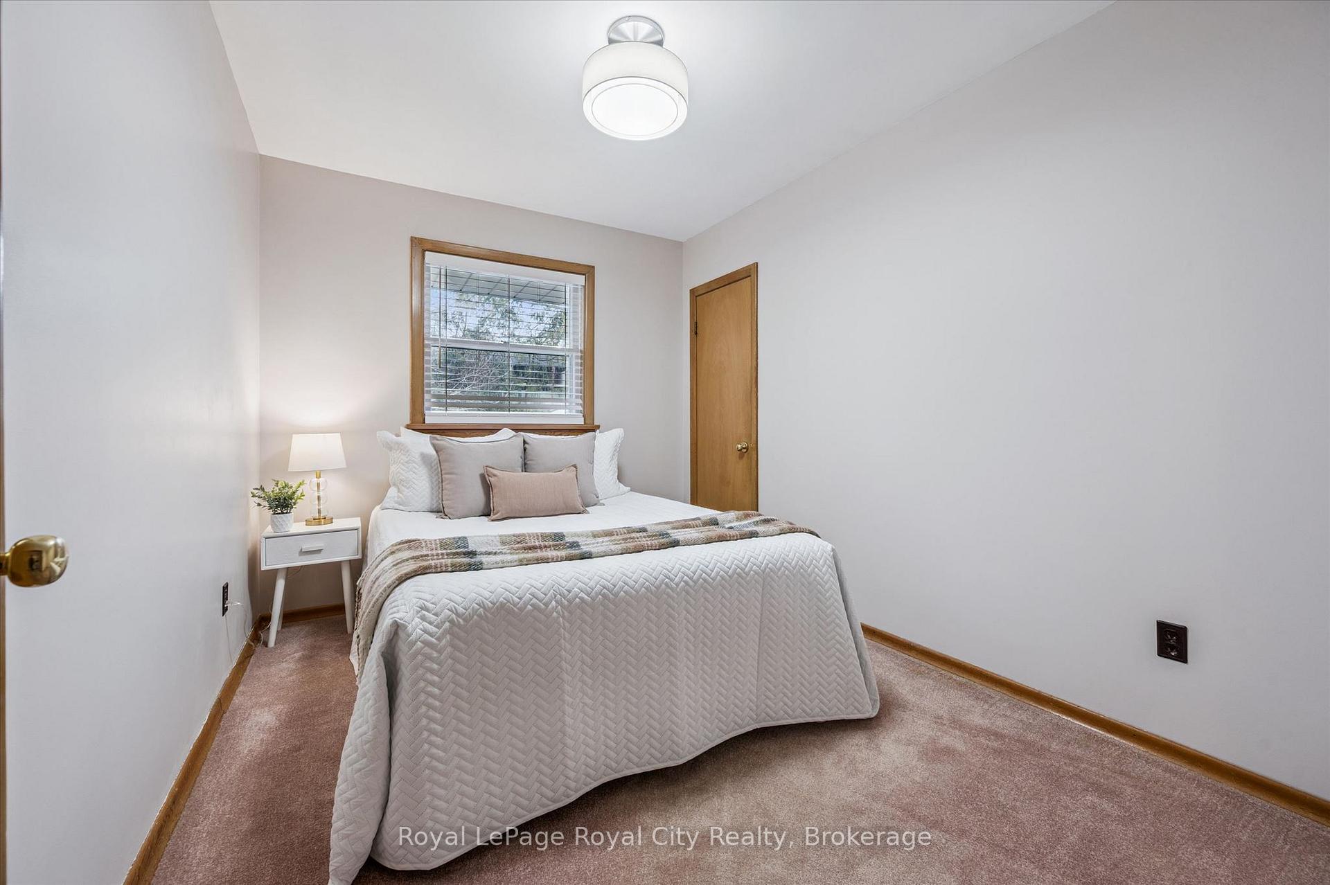 Photo 16 of 10 Paul Avenue, Guelph, General Hospital — HOMEH