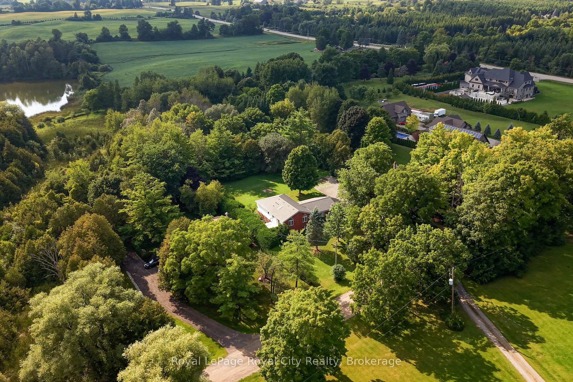 Photo 2 of 4452 Sideroad 20 N, Puslinch, Rural Puslinch West — HOMEH