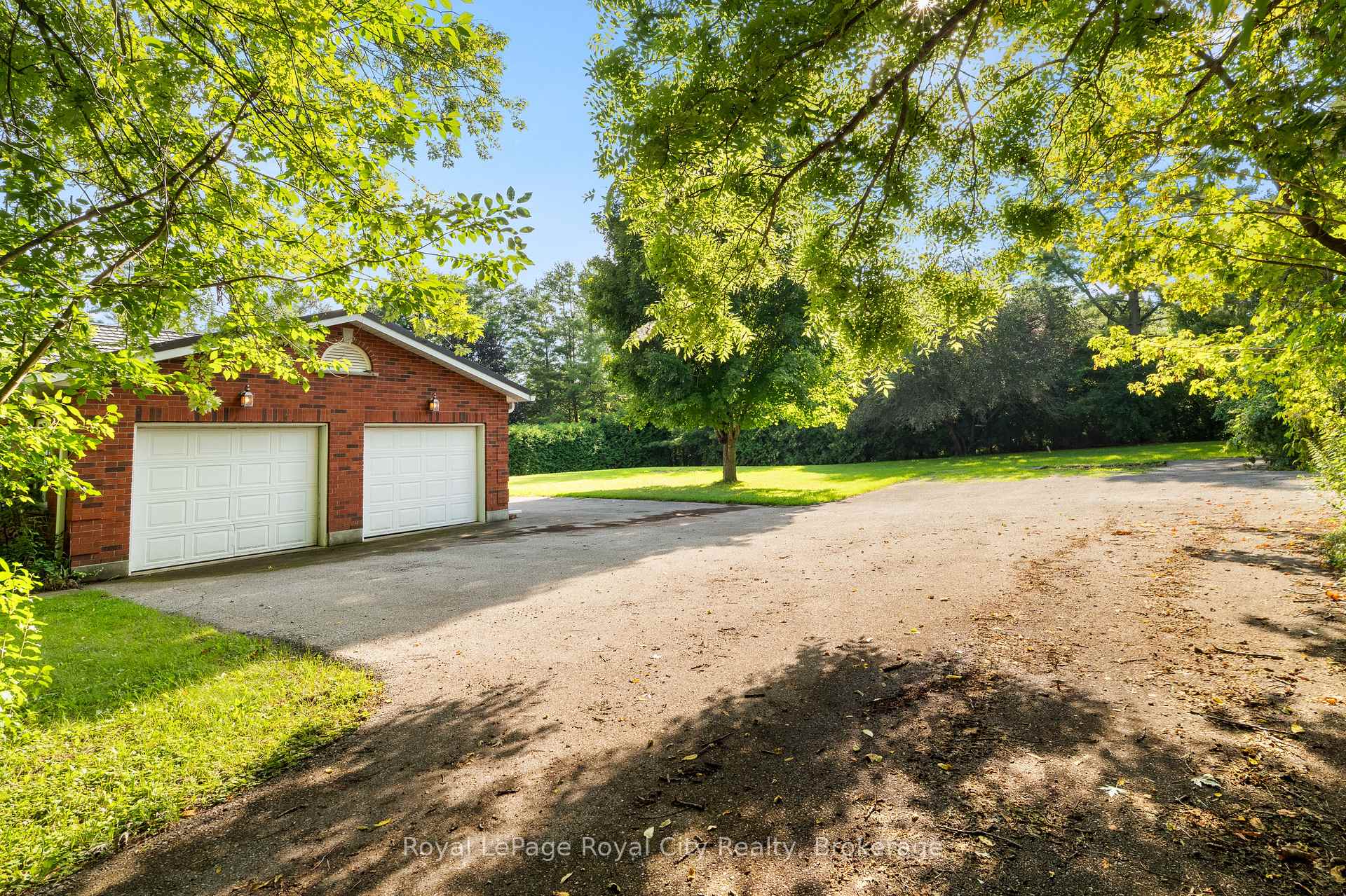 Photo 4 of 4452 Sideroad 20 N, Puslinch, Rural Puslinch West — HOMEH
