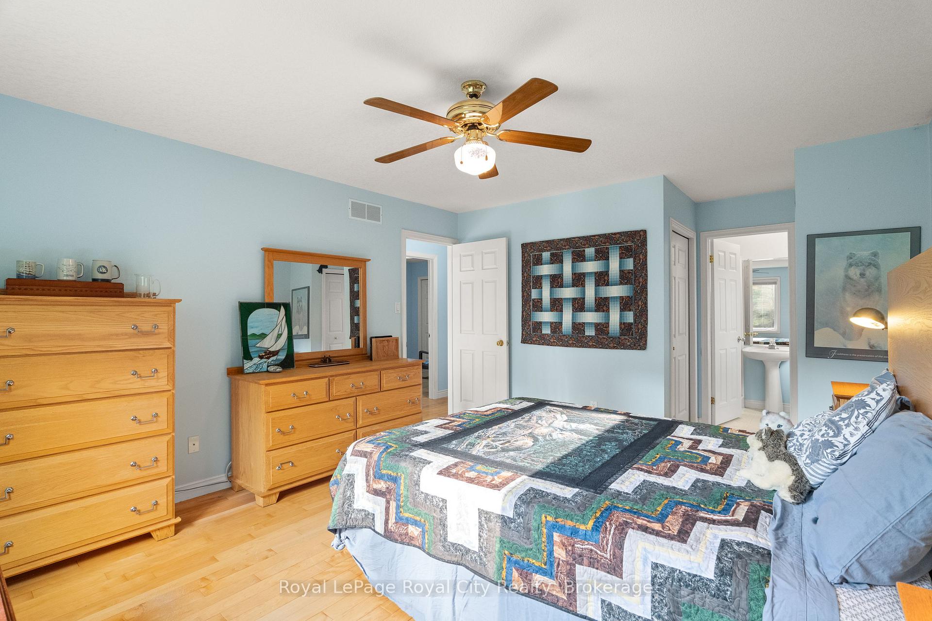 Photo 20 of 4452 Sideroad 20 N, Puslinch, Rural Puslinch West — HOMEH