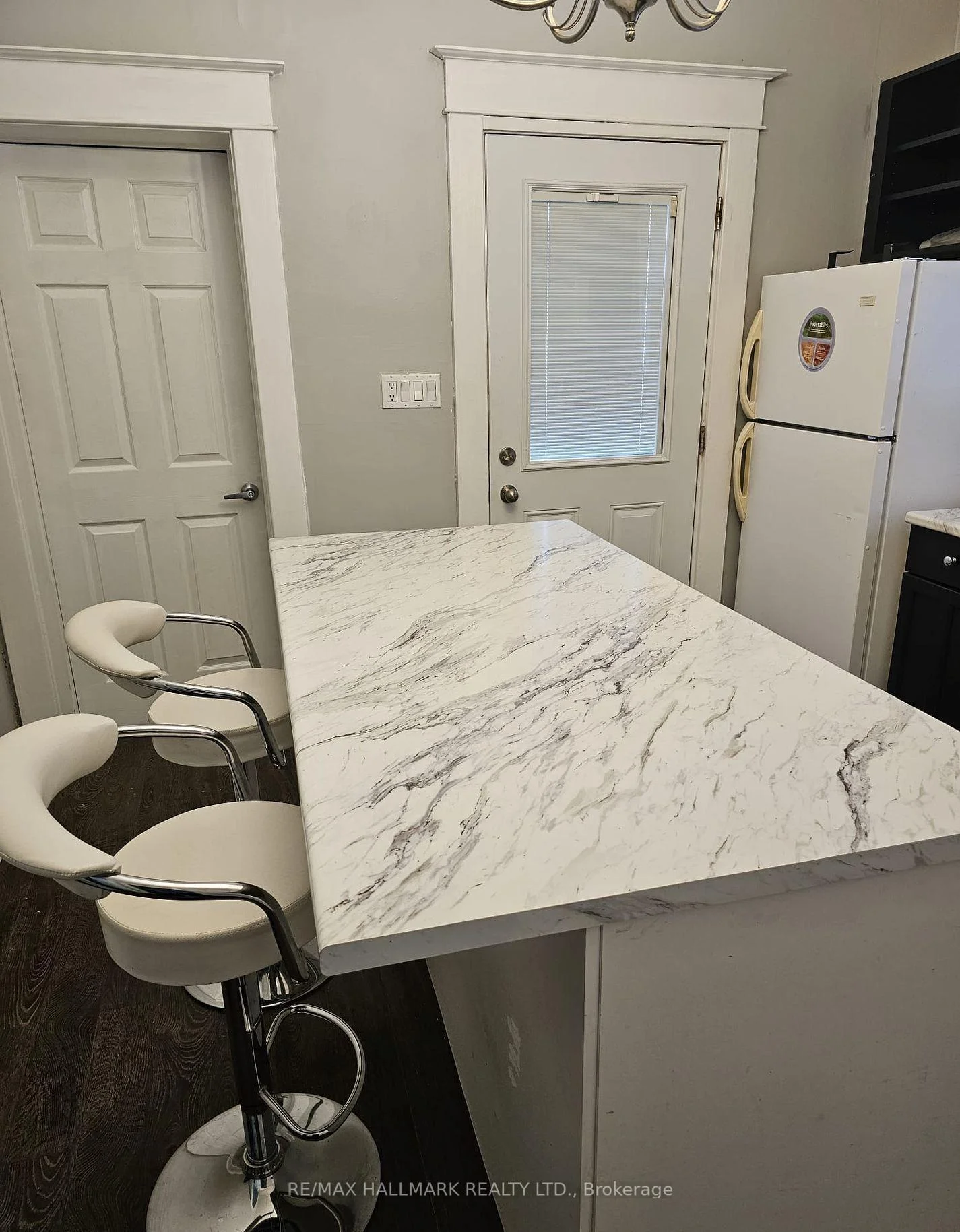 Photo 9 of Unit Upper, 46 Grove Street, Welland, Welland Downtown — HOMEH