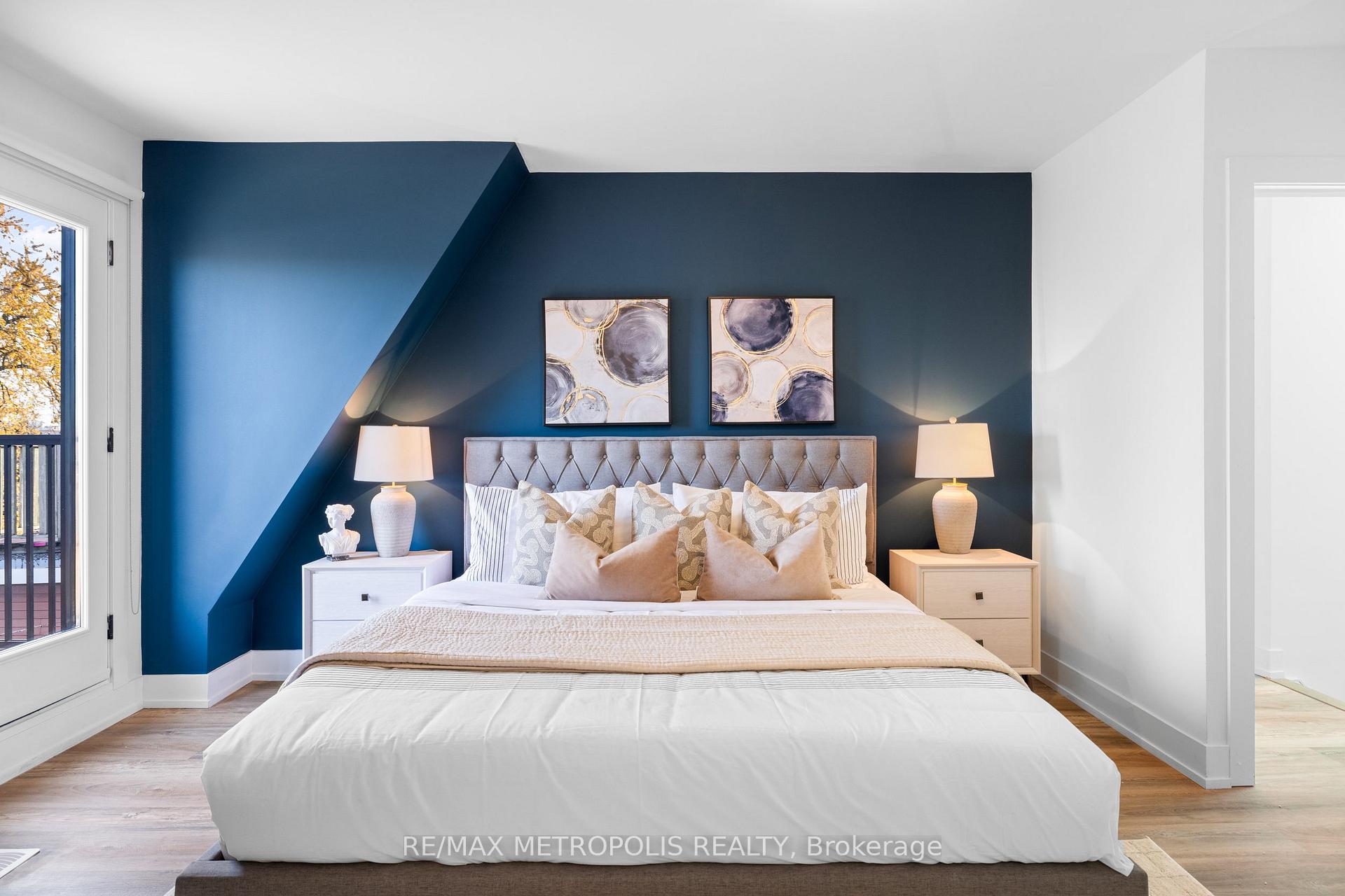 Photo 8 of 447 Lansdowne Avenue, Toronto, Dufferin Grove — HOMEH