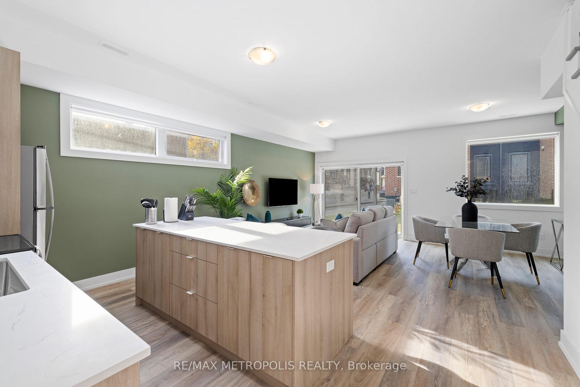 Photo 35 of 447 Lansdowne Avenue, Toronto, Dufferin Grove — HOMEH