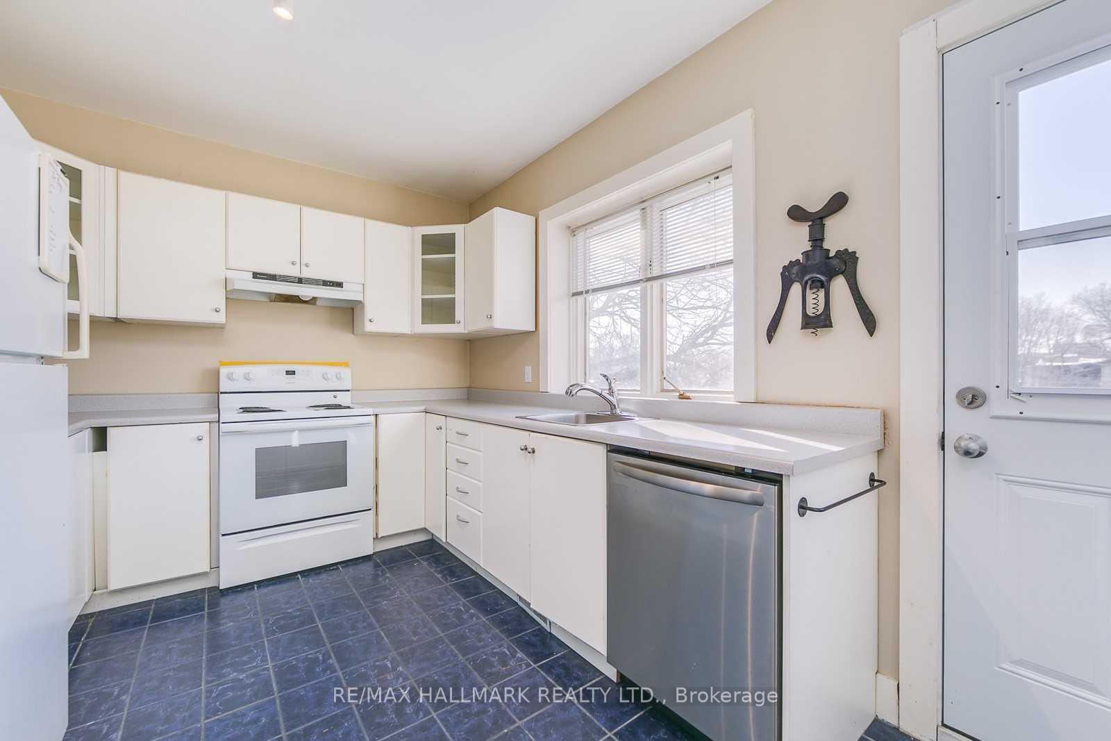 Photo 8 of Unit Upper, 6 Prust Avenue, Toronto, South Riverdale — HOMEH