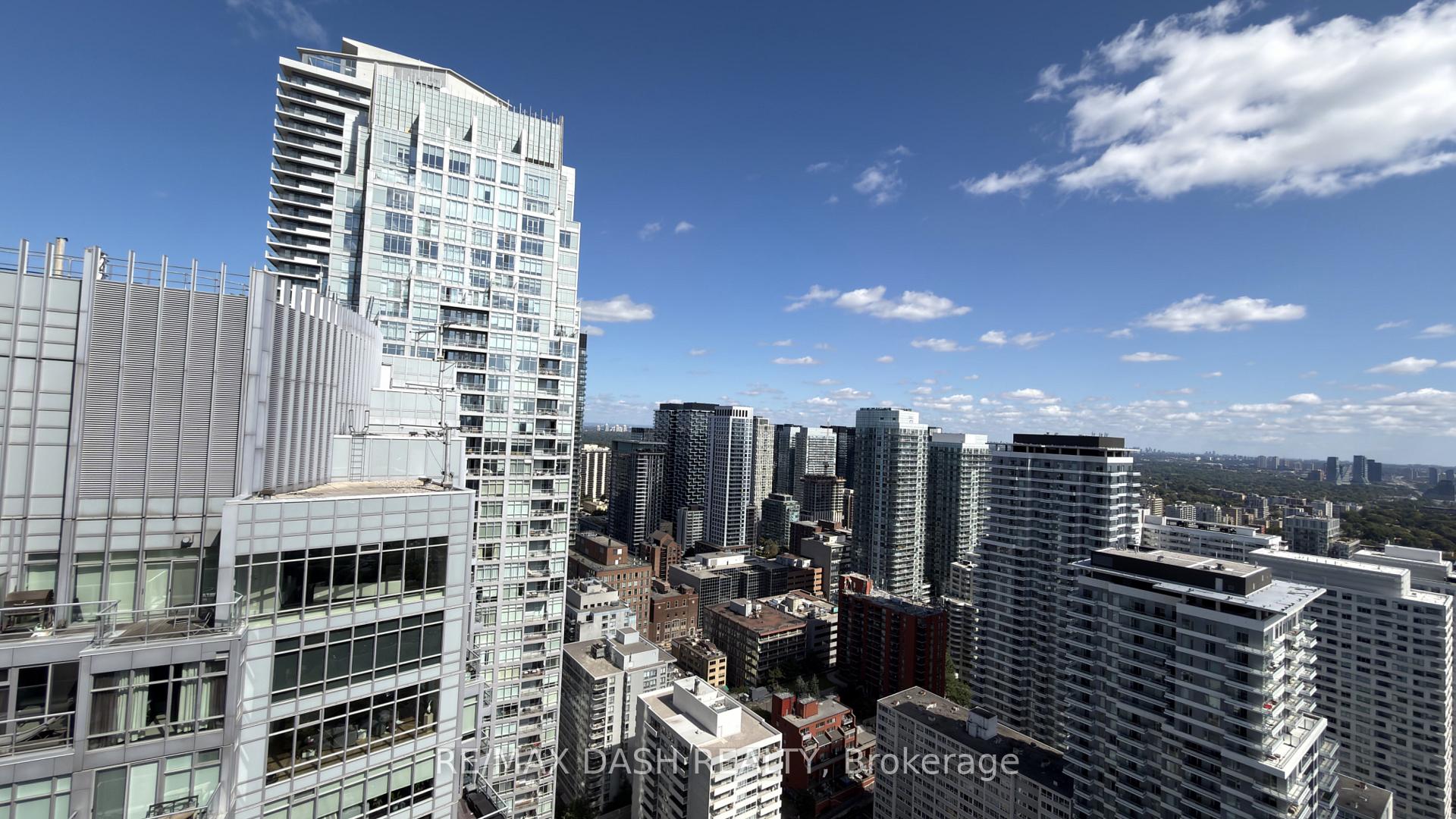 Photo 2 of Unit 3701, 20 Soudan Avenue, Toronto, Mount Pleasant West — HOMEH