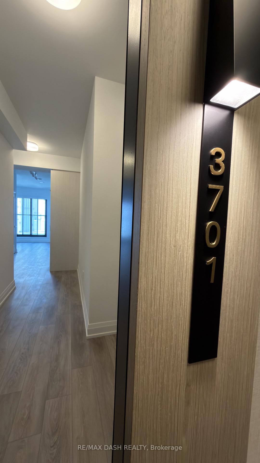 Photo 7 of Unit 3701, 20 Soudan Avenue, Toronto, Mount Pleasant West — HOMEH