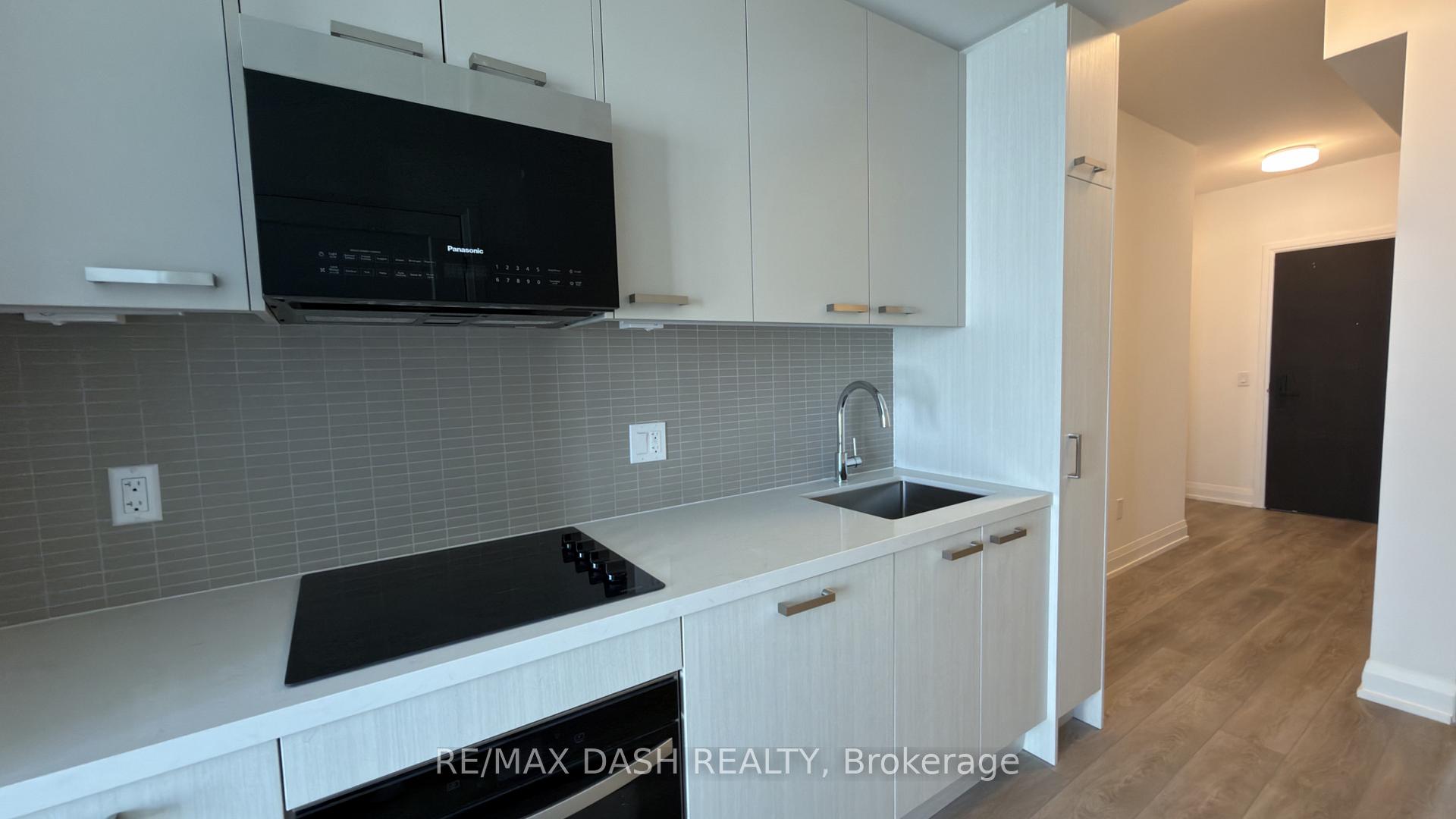 Photo 11 of Unit 3701, 20 Soudan Avenue, Toronto, Mount Pleasant West — HOMEH