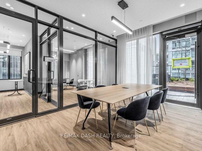 Photo 29 of Unit 3701, 20 Soudan Avenue, Toronto, Mount Pleasant West — HOMEH