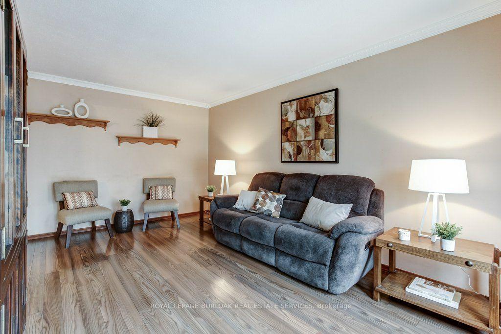 Photo 3 of 511 Rennie Street, Hamilton, Parkview — HOMEH