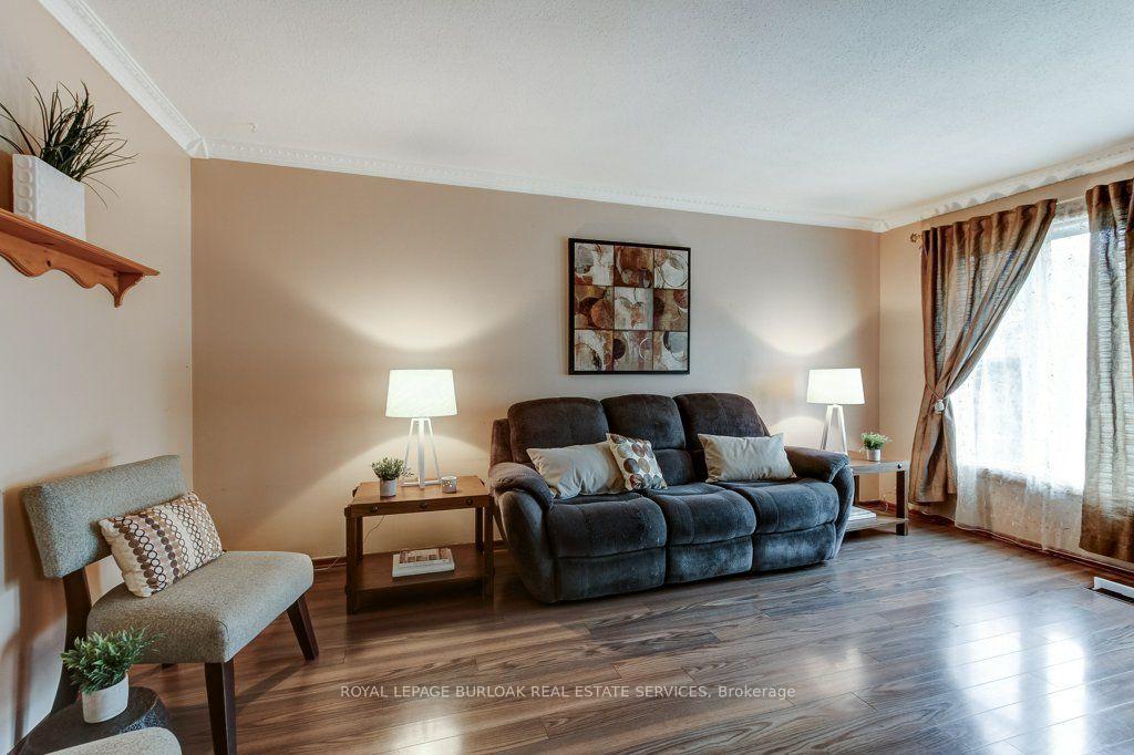 Photo 5 of 511 Rennie Street, Hamilton, Parkview — HOMEH