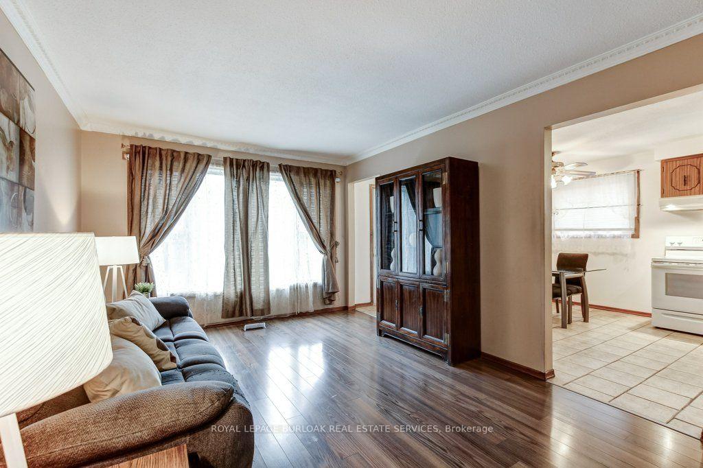 Photo 6 of 511 Rennie Street, Hamilton, Parkview — HOMEH