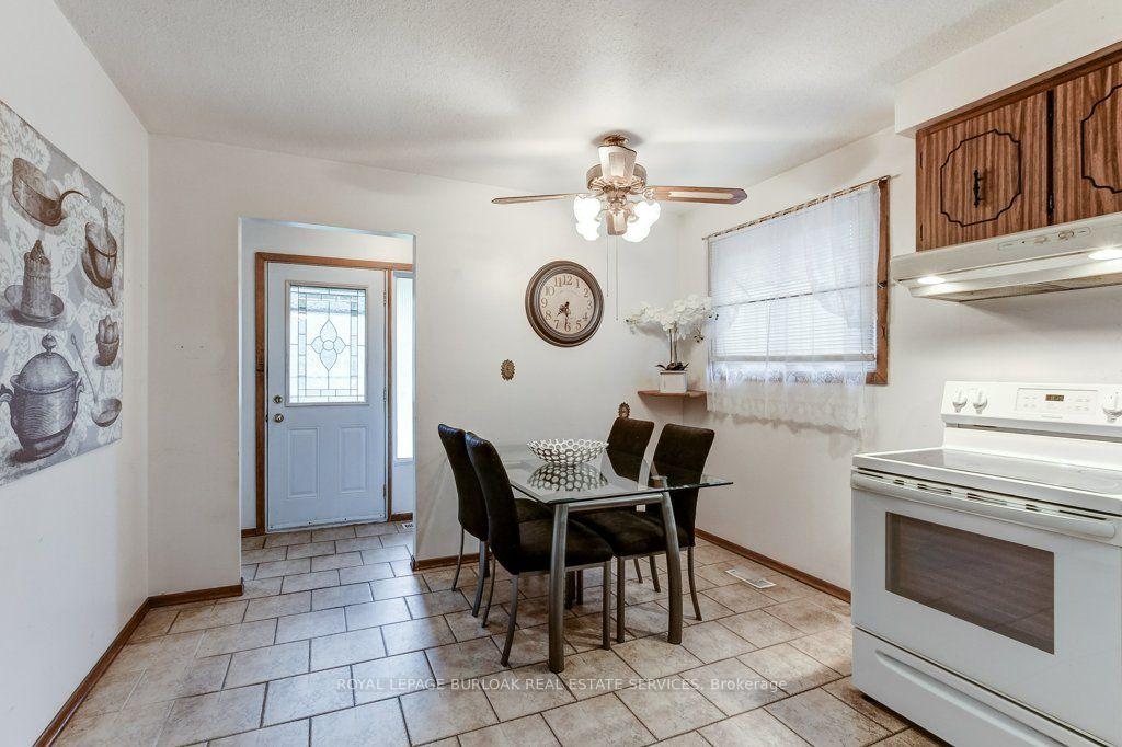 Photo 7 of 511 Rennie Street, Hamilton, Parkview — HOMEH
