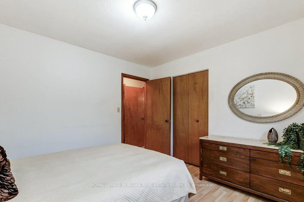 Photo 13 of 511 Rennie Street, Hamilton, Parkview — HOMEH