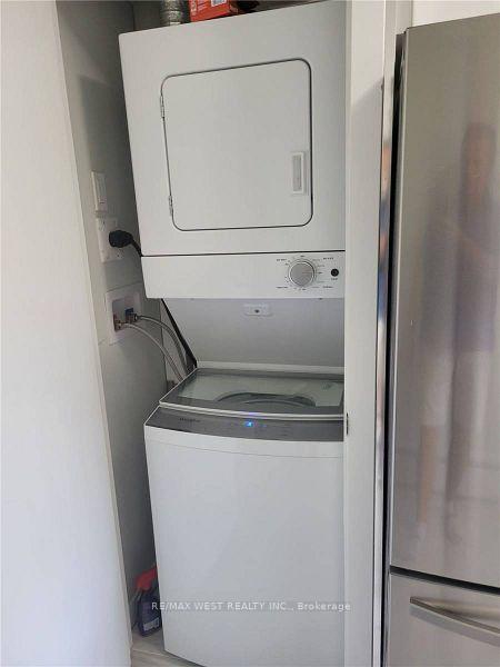 Photo 10 of Unit 15 C, 15 Cannon Road, Etobicoke, Stonegate-Queensway — HOMEH