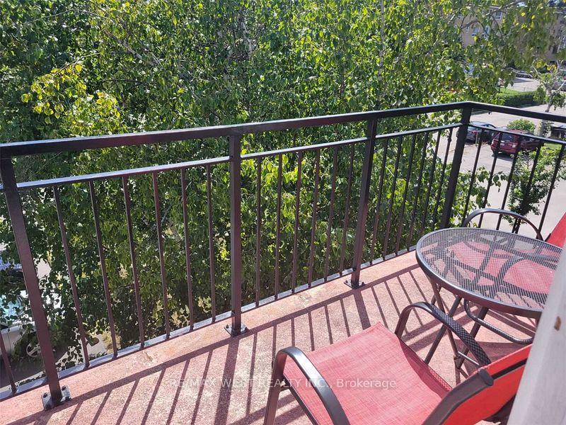 Photo 21 of Unit 15 C, 15 Cannon Road, Etobicoke, Stonegate-Queensway — HOMEH