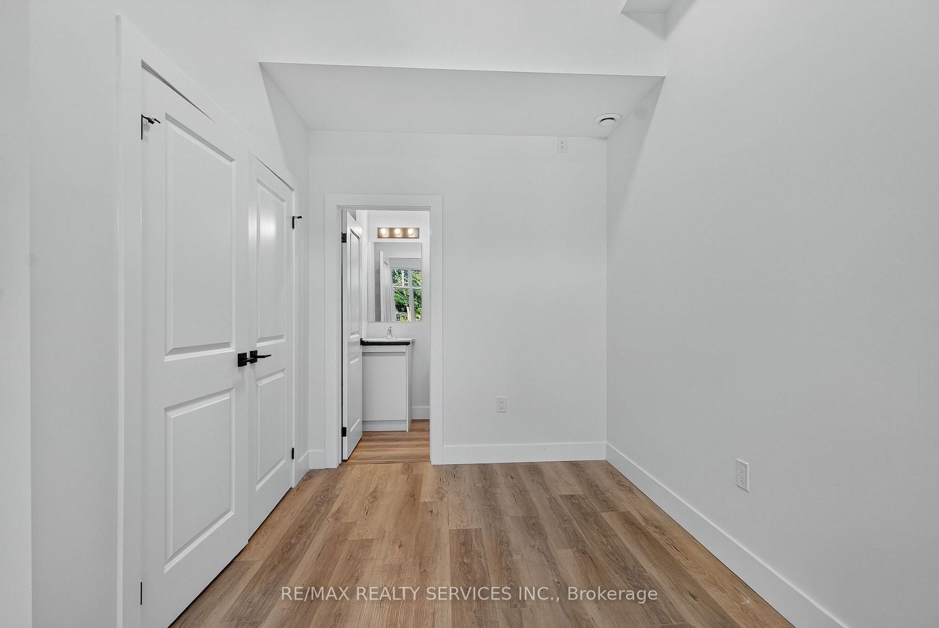 Photo 22 of Unit 1, 260 King Street, Welland, Welland Downtown — HOMEH