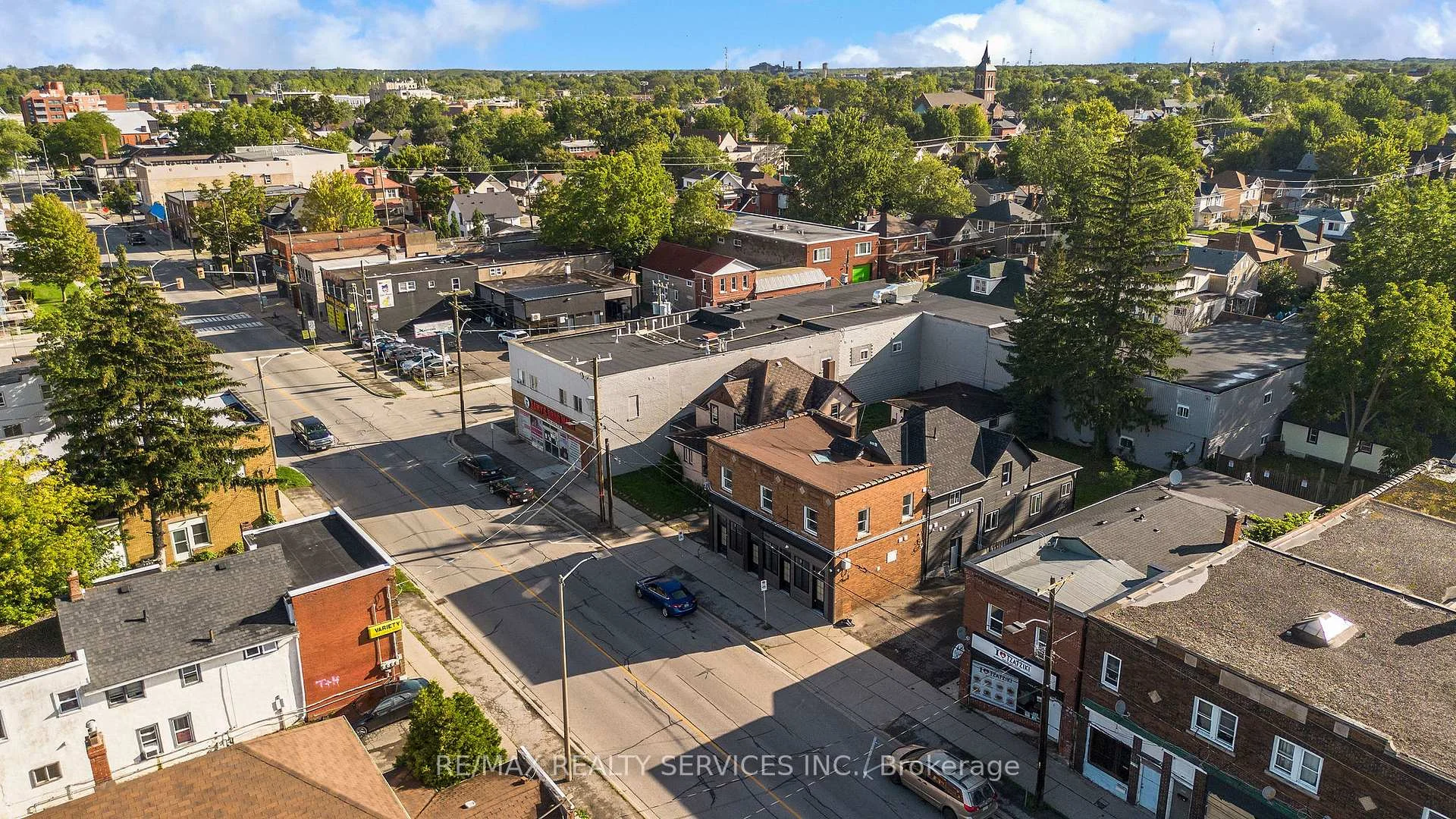 Photo 33 of Unit 1, 260 King Street, Welland, Welland Downtown — HOMEH