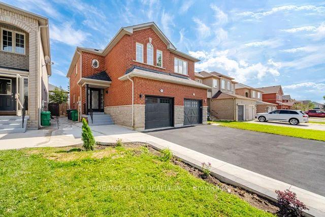 Photo 3 of 7334 Lowville Heights, Mississauga, Lisgar — HOMEH