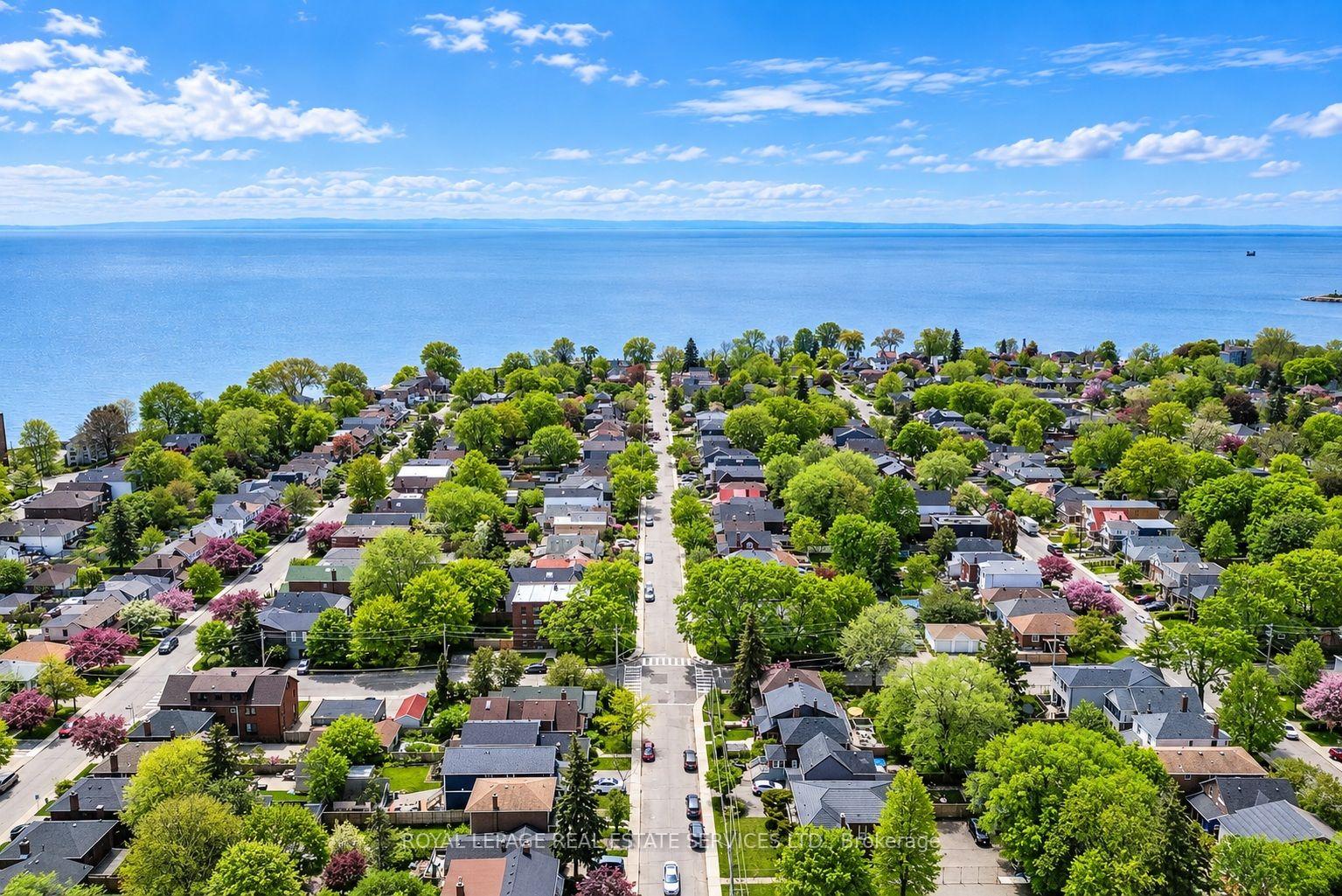 Photo 4 of 60 Sixth Street, Etobicoke, New Toronto — HOMEH