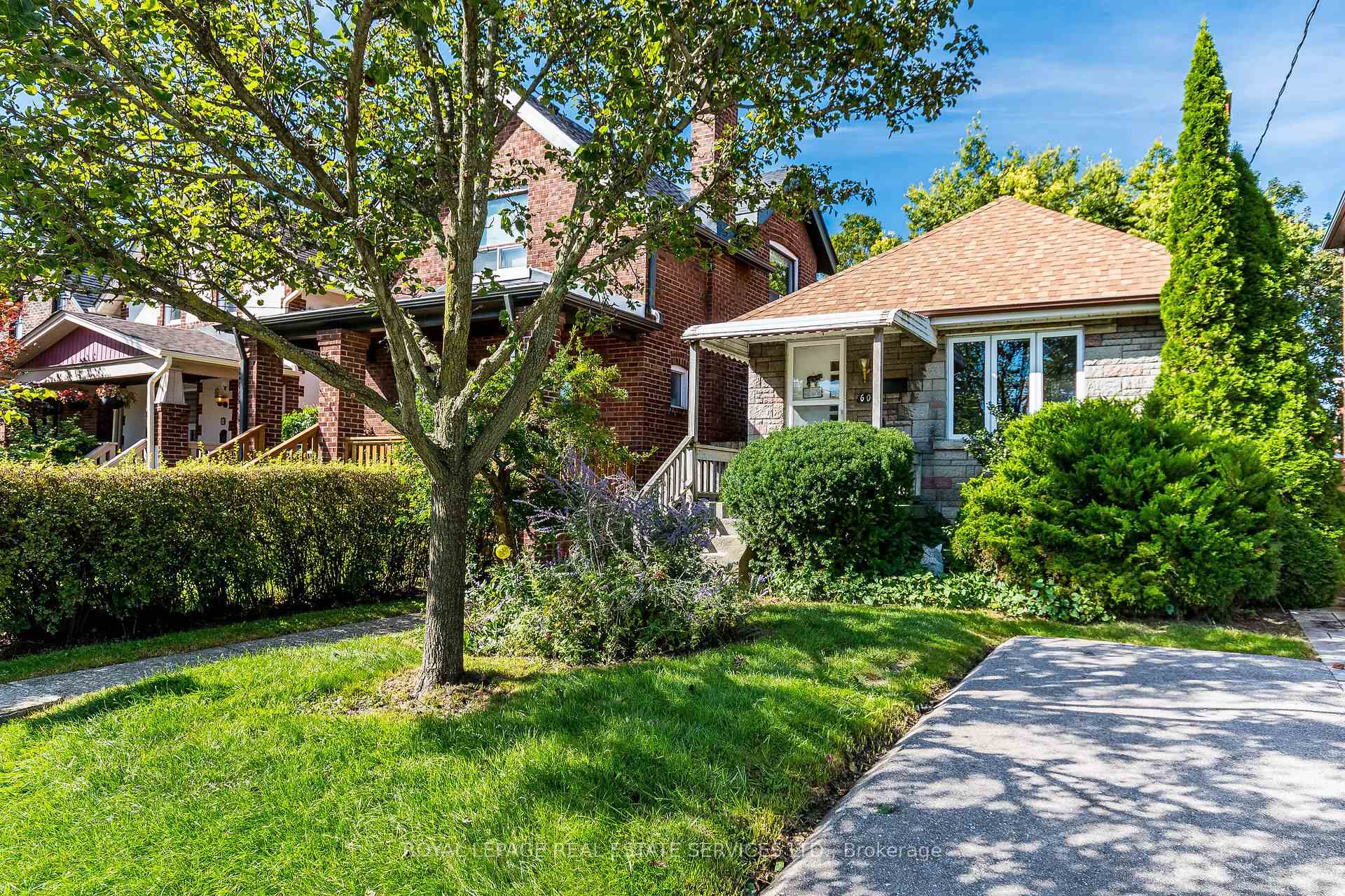 Photo 5 of 60 Sixth Street, Etobicoke, New Toronto — HOMEH
