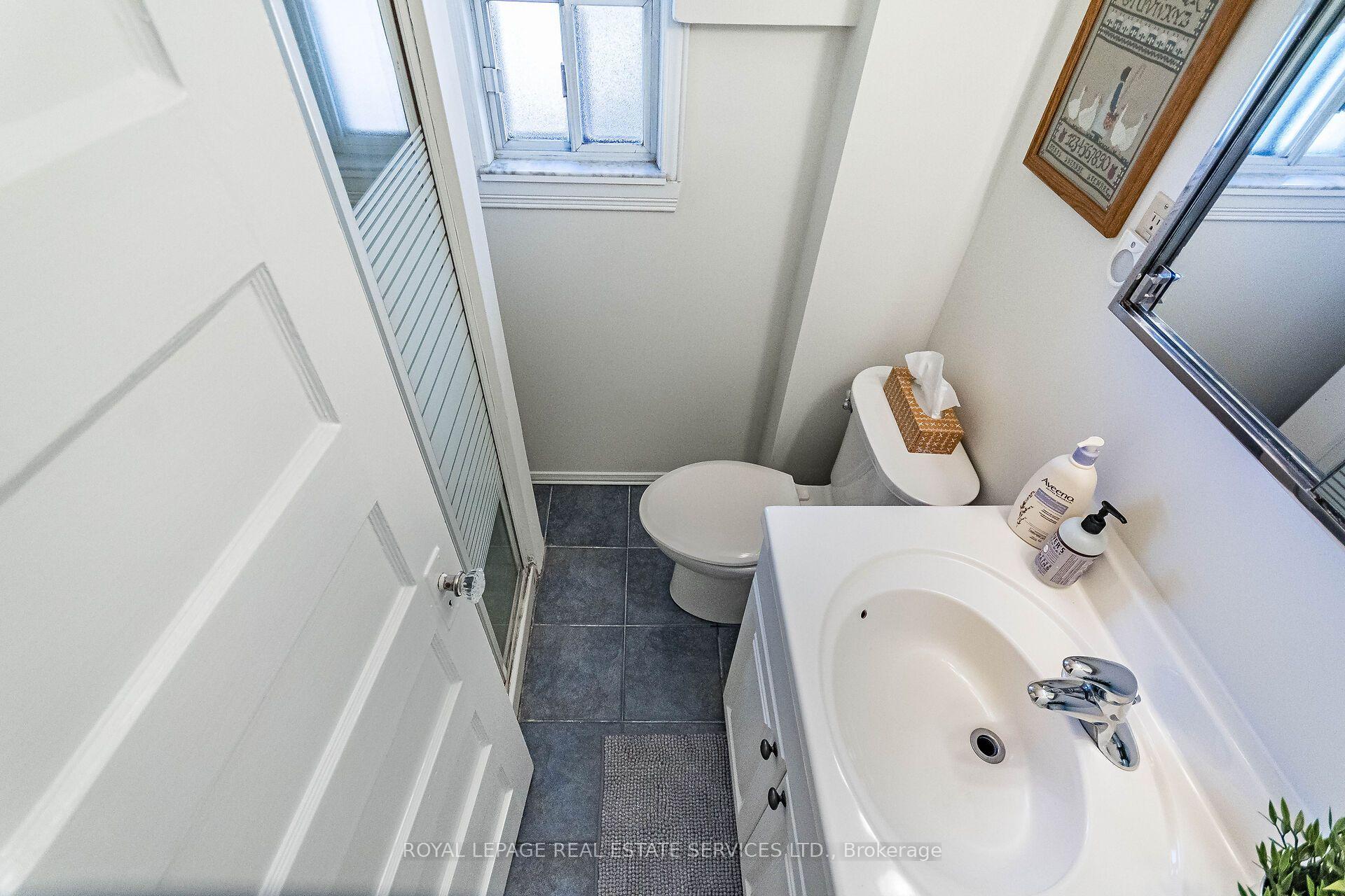 Photo 27 of 60 Sixth Street, Etobicoke, New Toronto — HOMEH