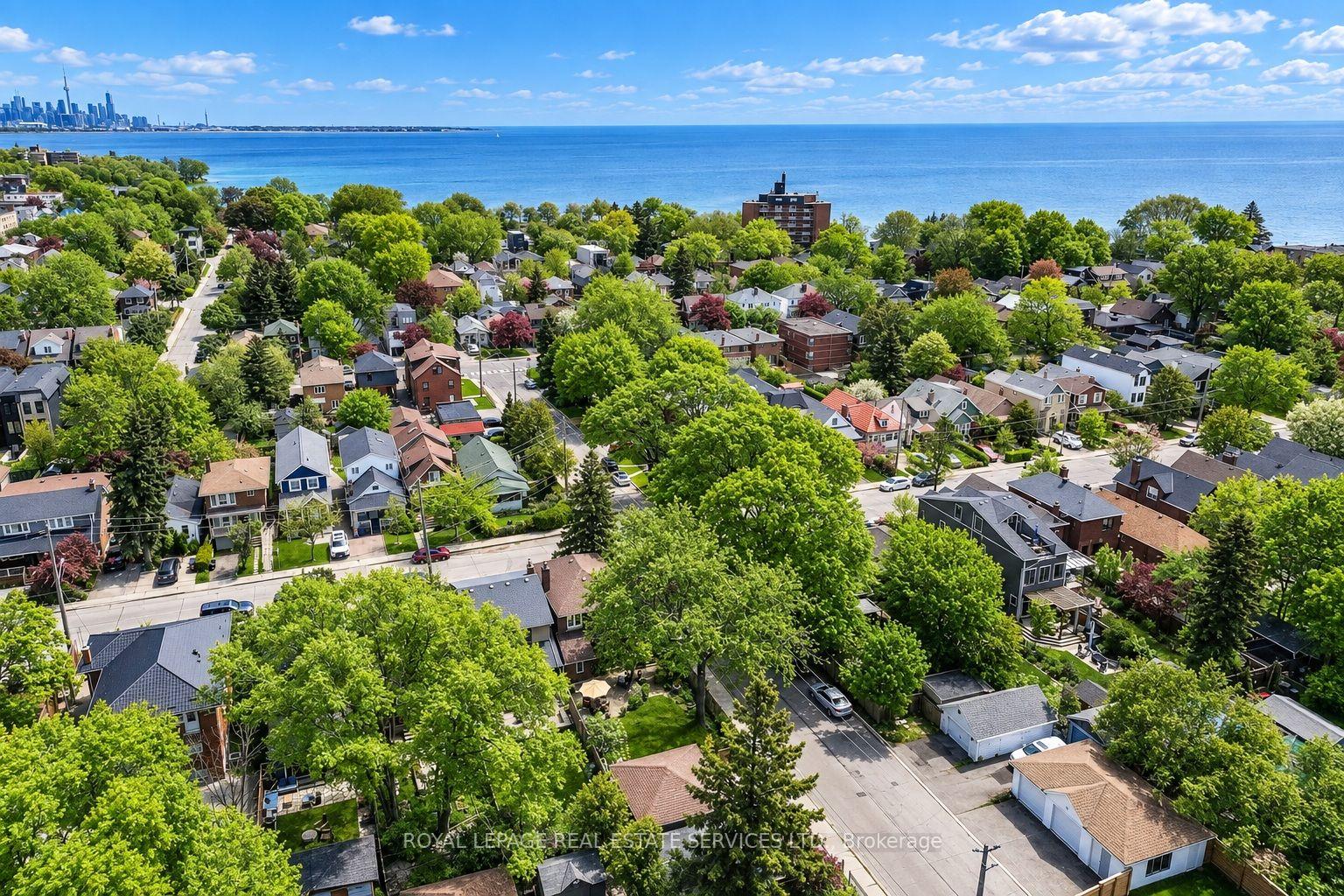 Photo 40 of 60 Sixth Street, Etobicoke, New Toronto — HOMEH