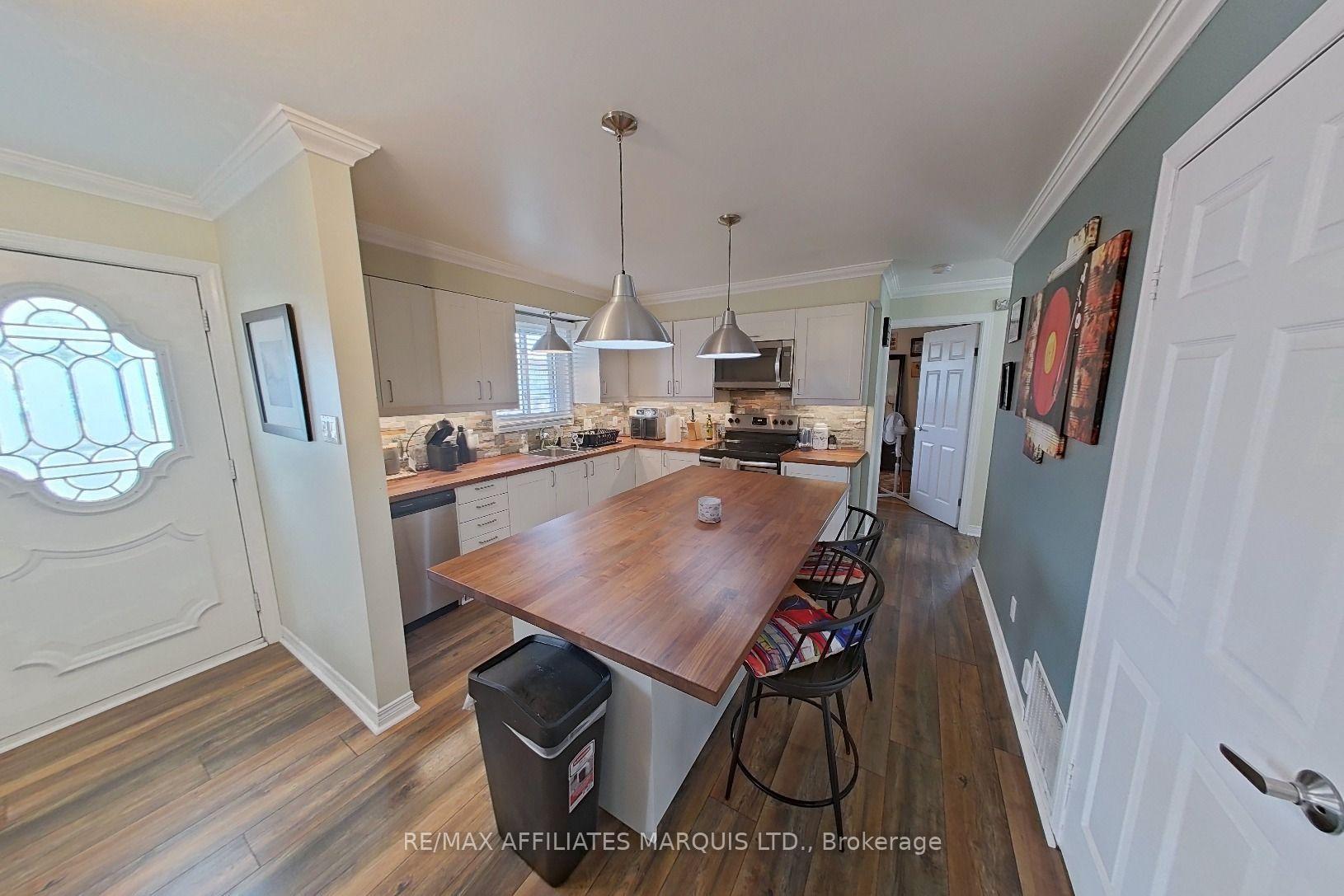 Photo 14 of 1101 Mcconnell Avenue, Cornwall, Cornwall — HOMEH