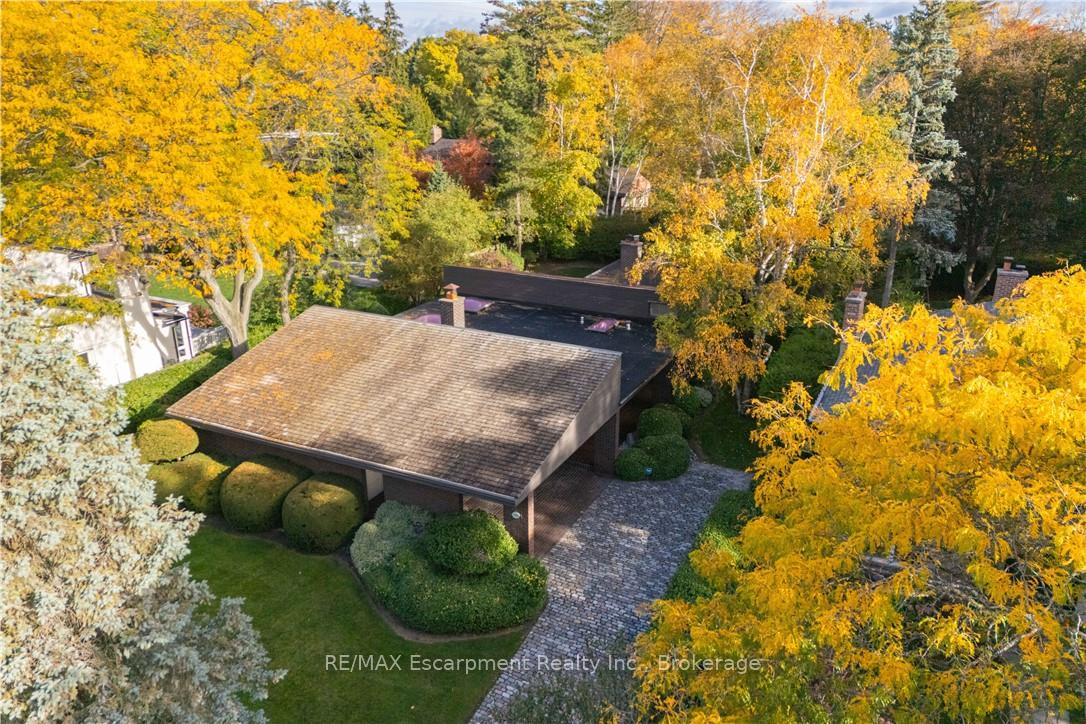 Photo 4 of 1168 Carey Road, Oakville, Morrison — HOMEH