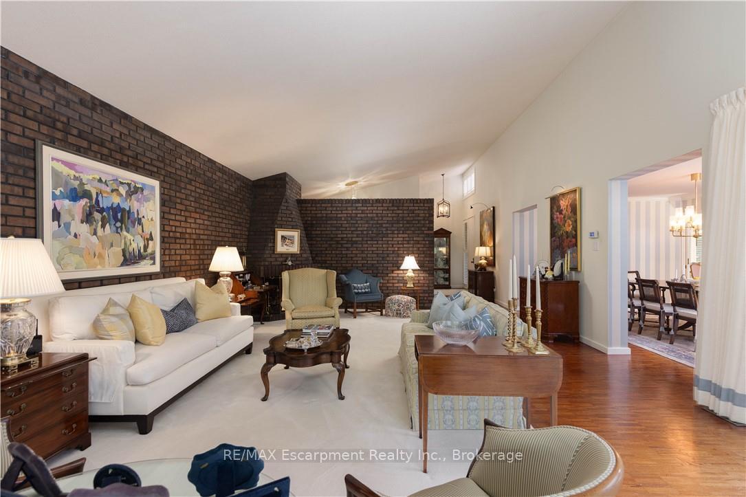 Photo 7 of 1168 Carey Road, Oakville, Morrison — HOMEH