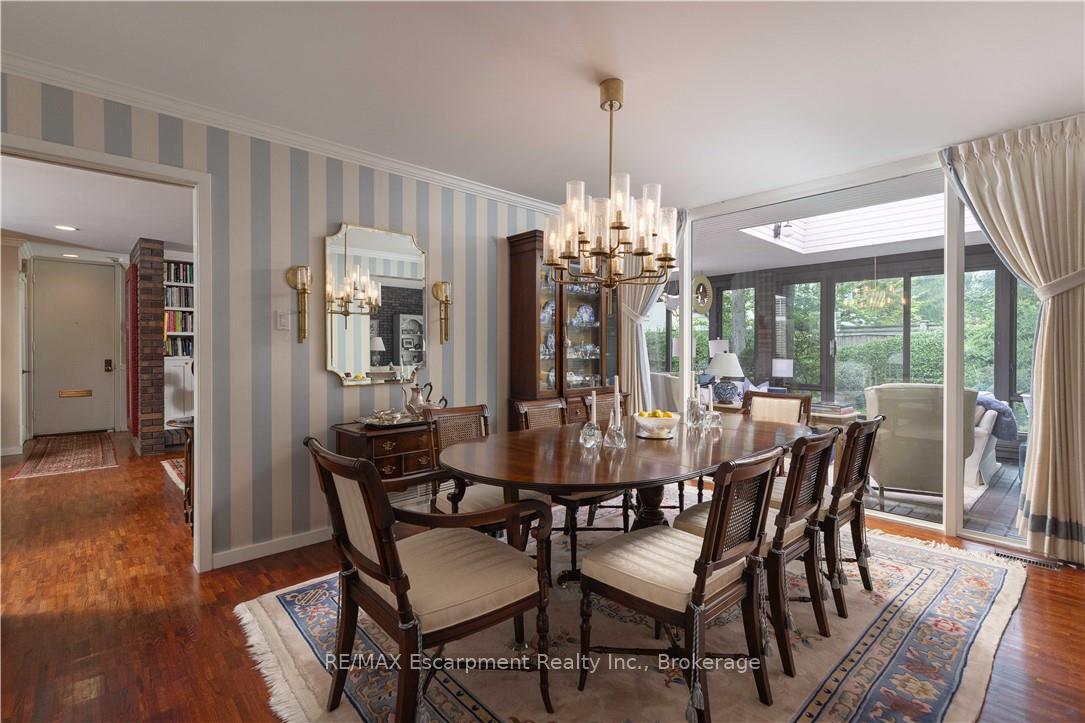 Photo 11 of 1168 Carey Road, Oakville, Morrison — HOMEH
