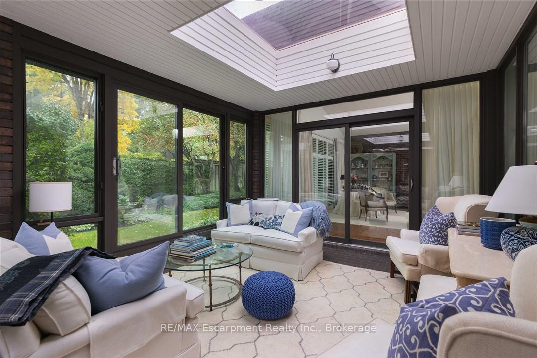 Photo 18 of 1168 Carey Road, Oakville, Morrison — HOMEH
