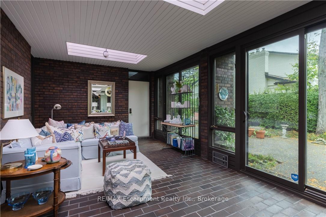 Photo 19 of 1168 Carey Road, Oakville, Morrison — HOMEH